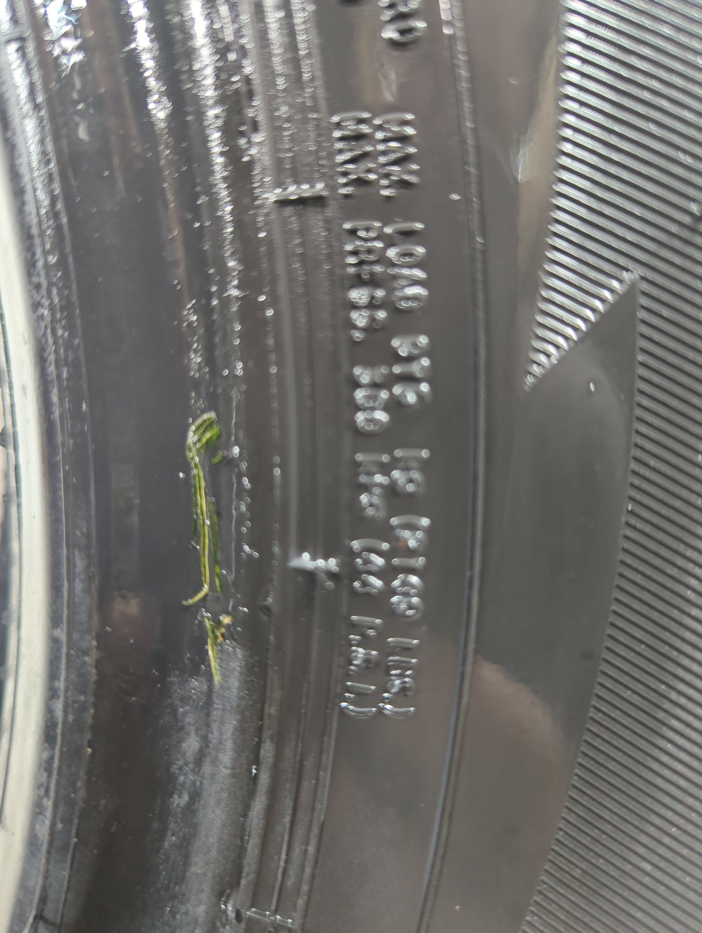 Used Tire 245/70R16 COOPER DISCOVERER ALL-TERRAIN 111T - Tread Depth 14/32 - Oemusedautoparts1.com