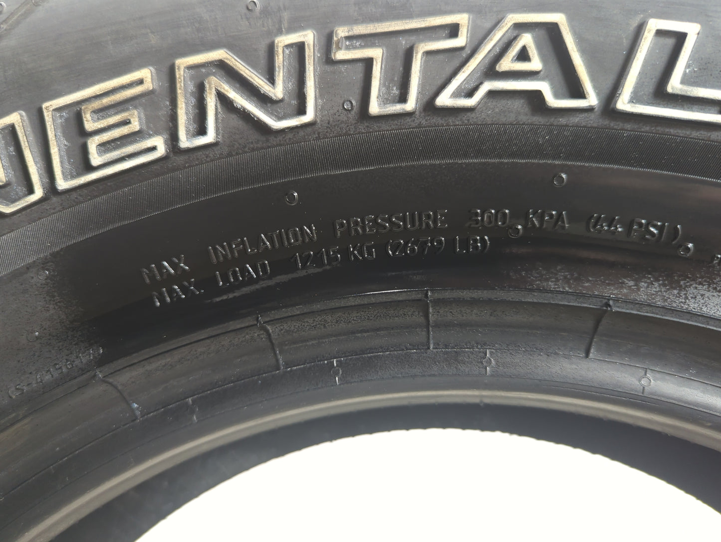 Used Tire 265/70R17 CONTINENTAL TERRAIN CONTACT 115T - Tread Depth 12/32 - Oemusedautoparts1.com