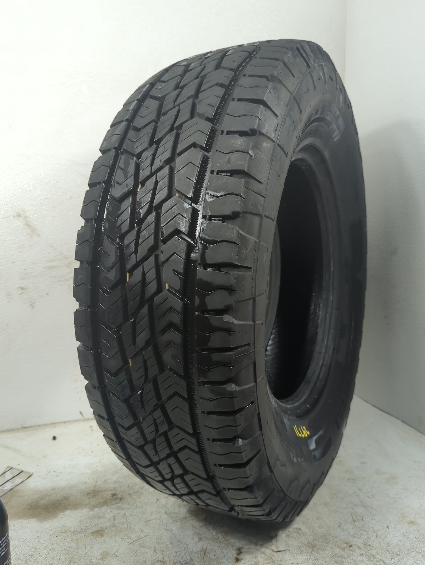 Used Tire 265/70R17 CONTINENTAL TERRAIN CONTACT A/T 115T - Tread Depth 12/32 - Oemusedautoparts1.com