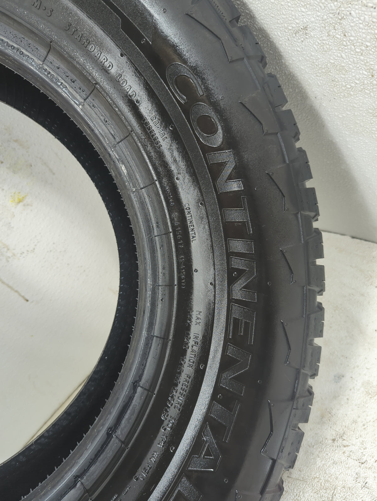 Used Tire 265/70R17 CONTINENTAL TERRAIN CONTACT A/T 115T - Tread Depth 12/32 - Oemusedautoparts1.com