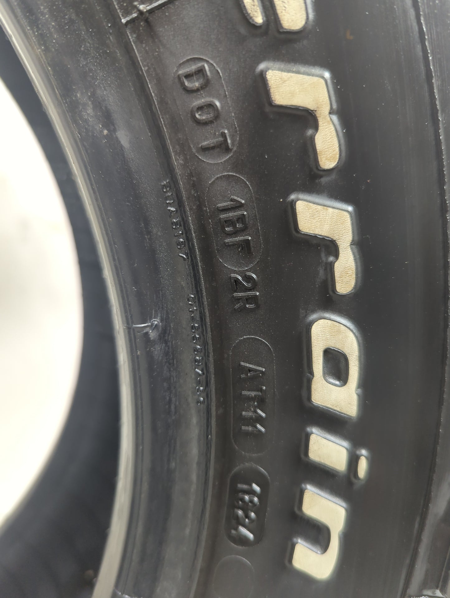 Used Tire - Tread Depth null/32 - Oemusedautoparts1.com