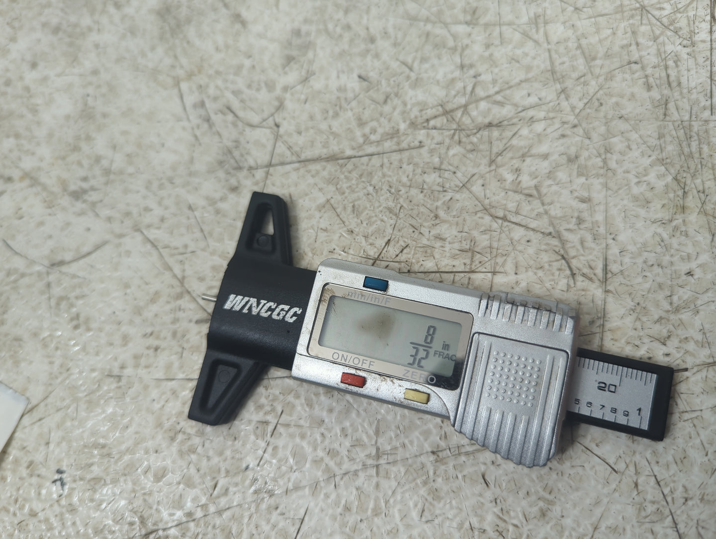 Used Tire - Tread Depth null/32 - Oemusedautoparts1.com