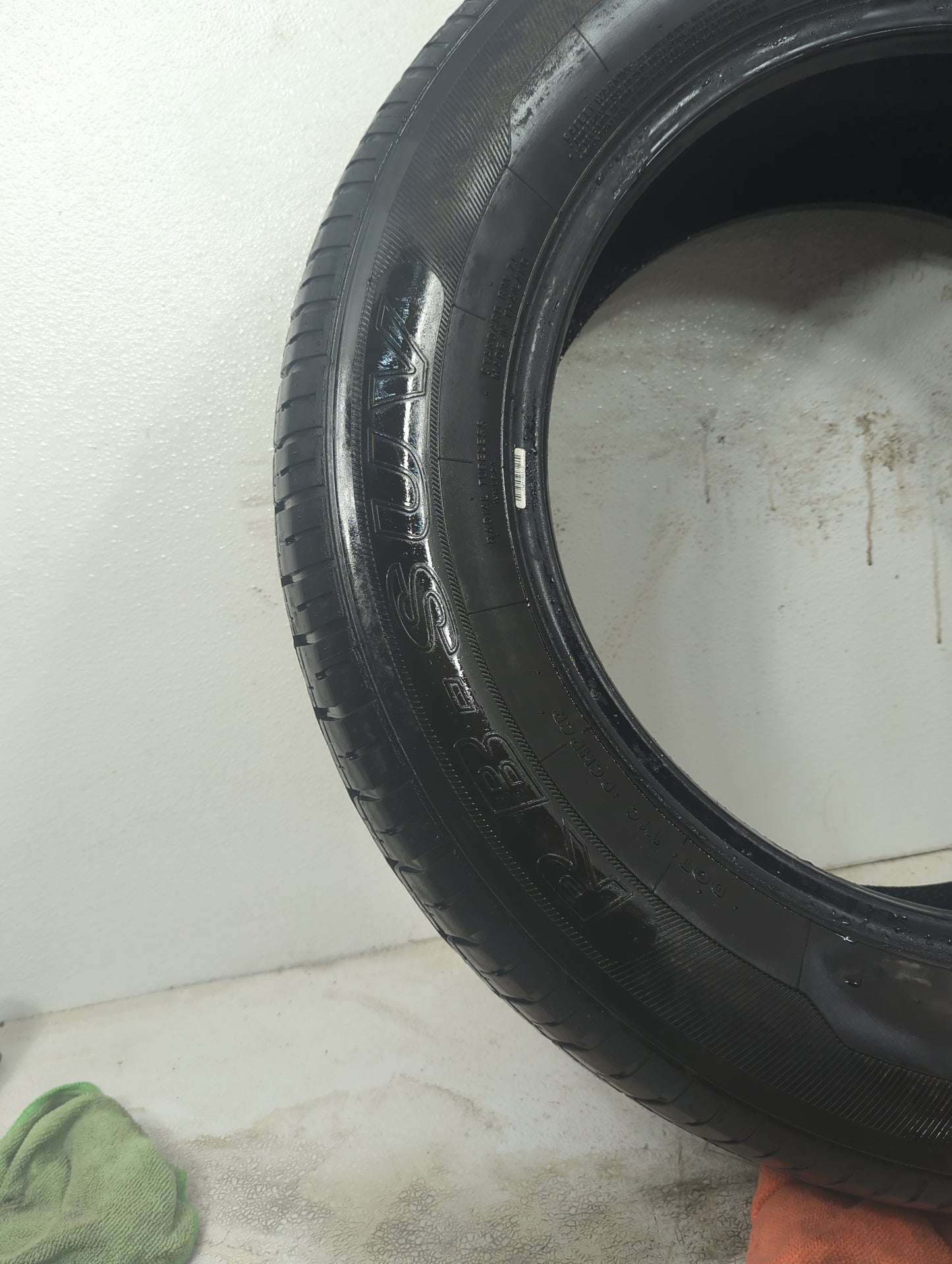Used Tire - Tread Depth null/32 - Oemusedautoparts1.com