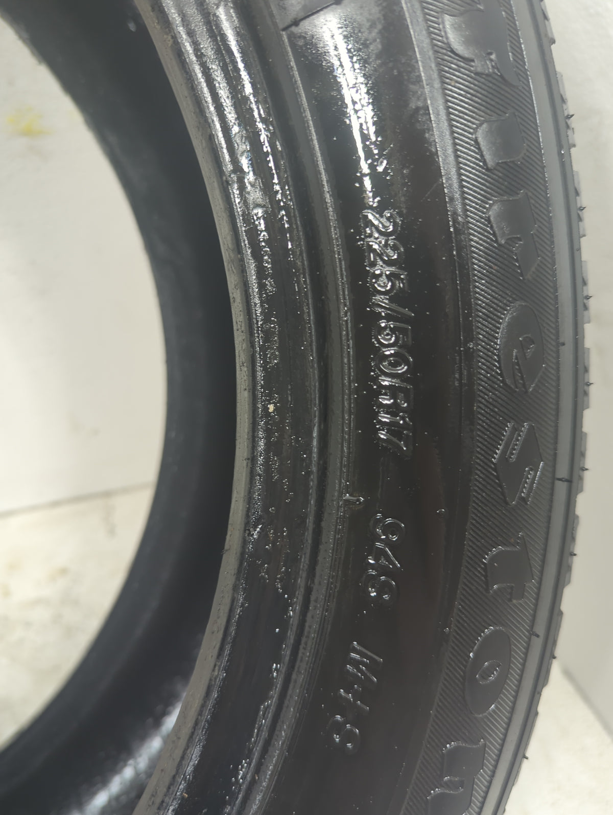 Used Tire 225/50R17 FIRESTONE WINTERFORCE 2 94S - Tread Depth 8/32 - Oemusedautoparts1.com