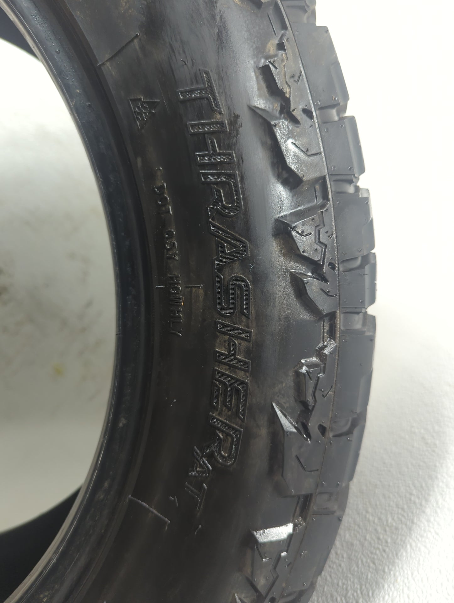 Used Tire 275/55R20 IRONHEAD THRASHER 117T - Tread Depth 12/32 - Oemusedautoparts1.com