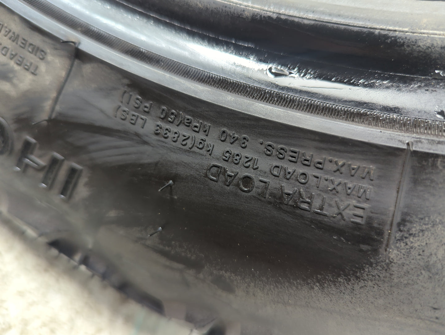 Used Tire 275/55R20 IRONHEAD THRASHER AT 117T - Tread Depth 13/32 - Oemusedautoparts1.com