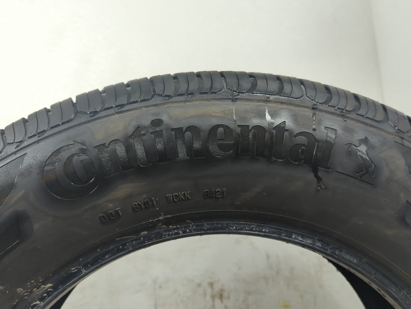 Used Tire - Tread Depth null/32 - Oemusedautoparts1.com