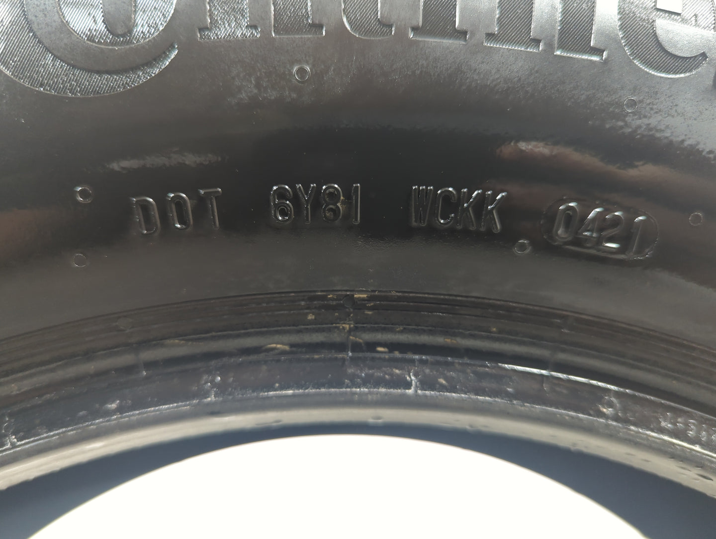 Used Tire - Tread Depth null/32 - Oemusedautoparts1.com