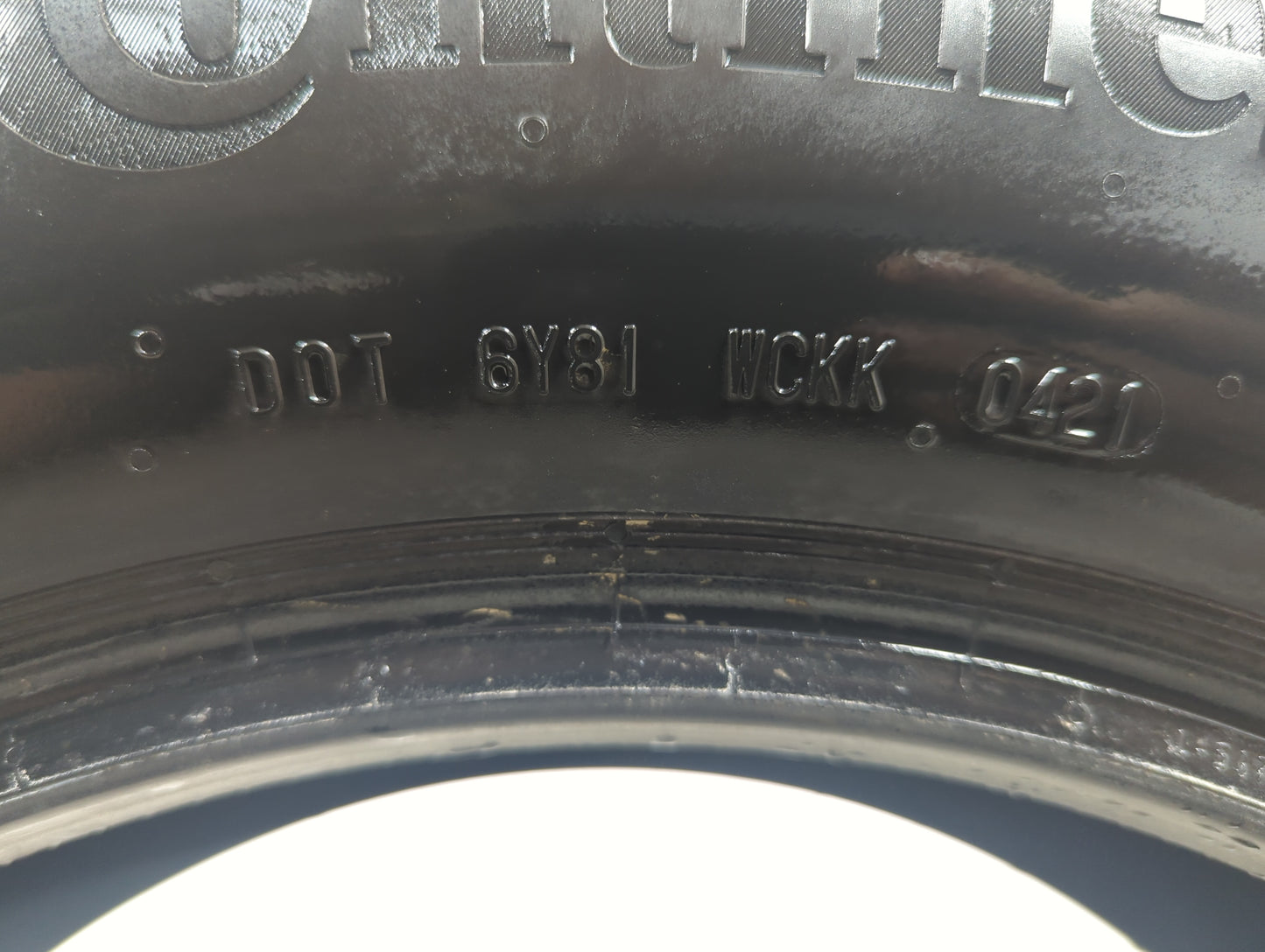 Used Tire - Tread Depth null/32 - Oemusedautoparts1.com