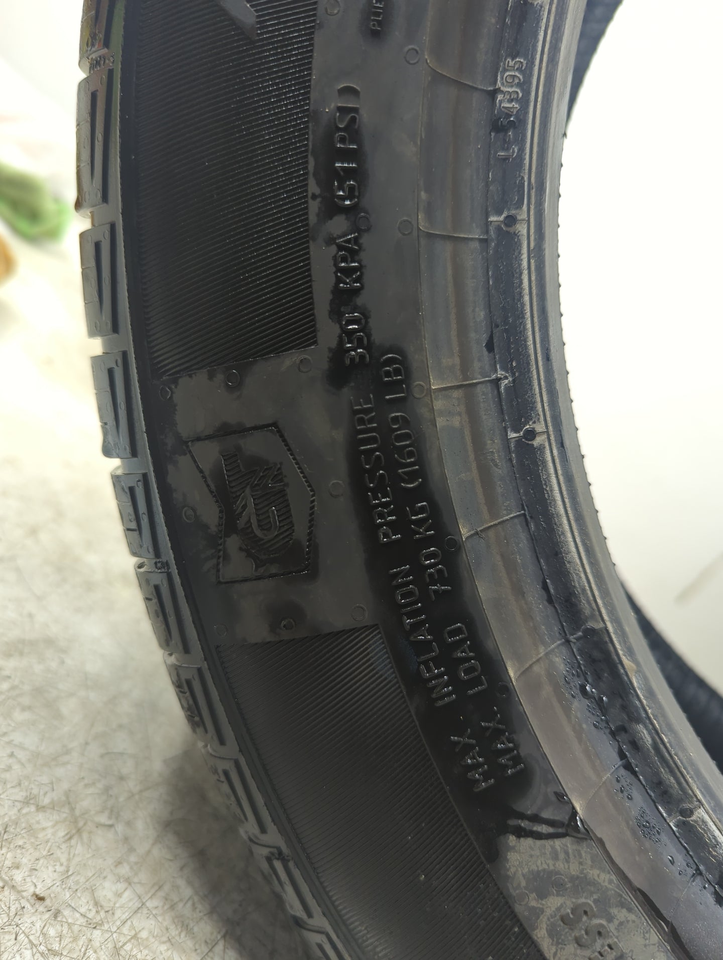 Used Tire 235/50R18 GENERAL ALTIMAX RT45 97V - Tread Depth 11/32 - Oemusedautoparts1.com