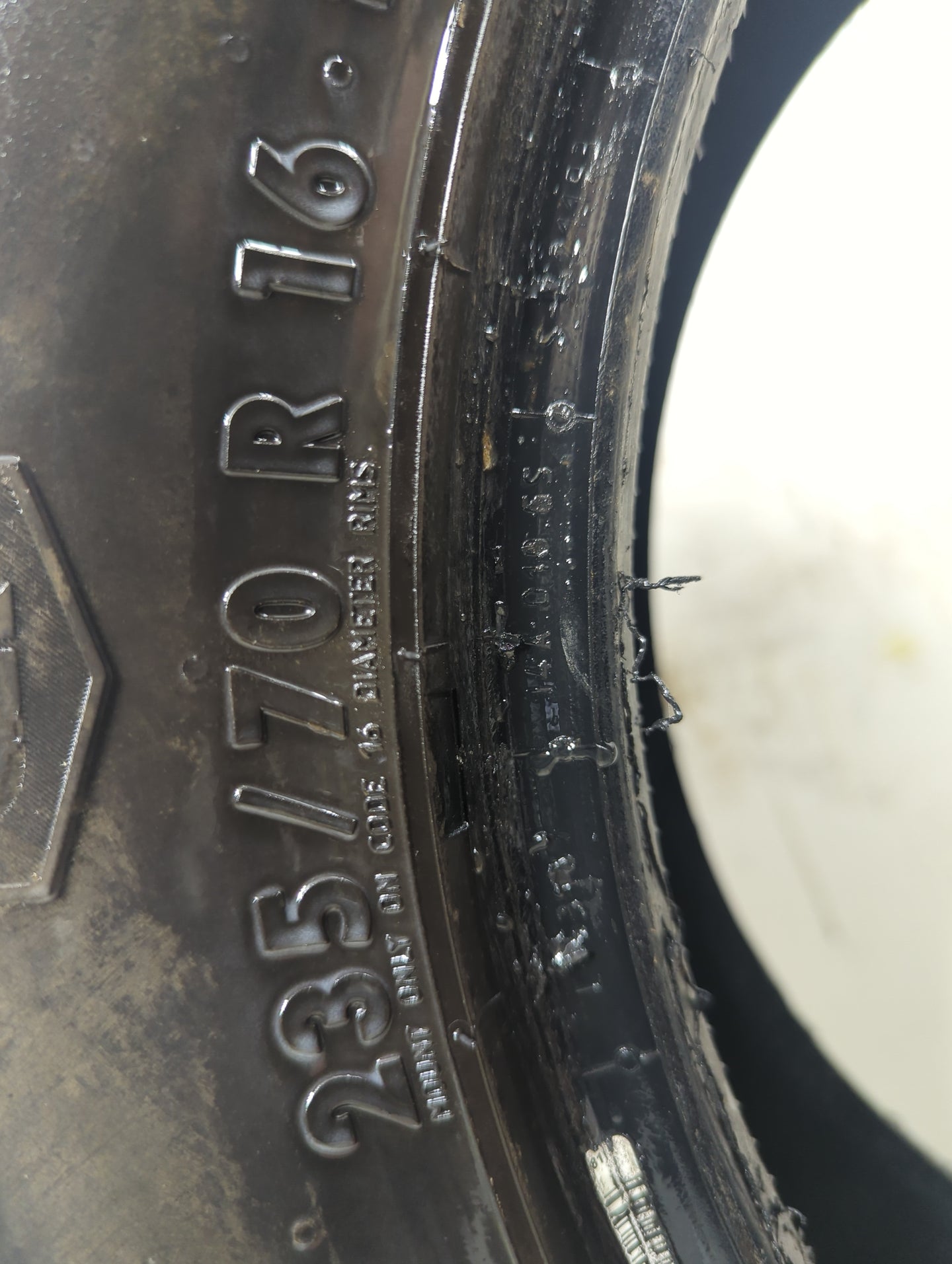 Used Tire - Tread Depth null/32 - Oemusedautoparts1.com
