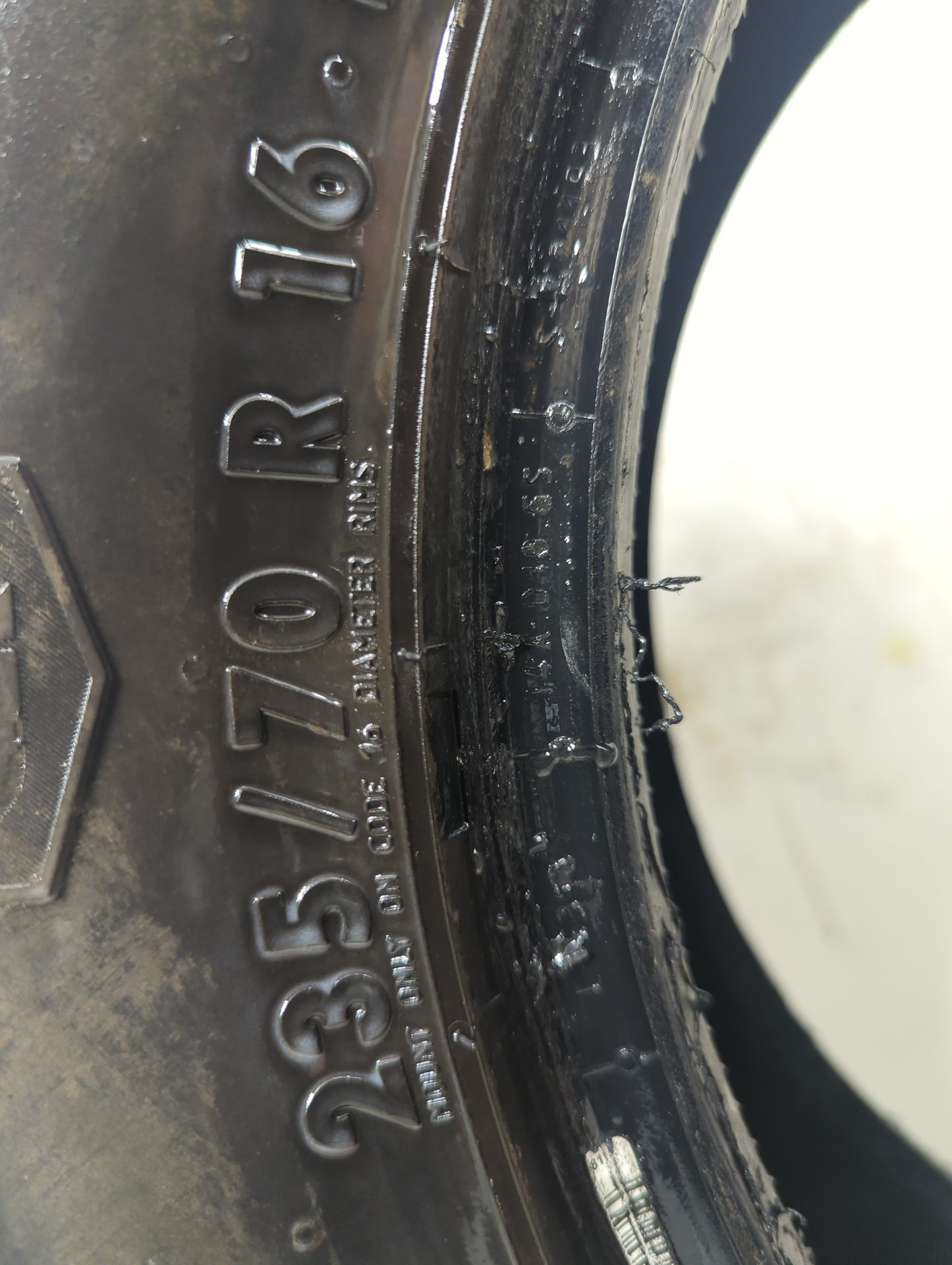 Used Tire - Tread Depth null/32 - Oemusedautoparts1.com