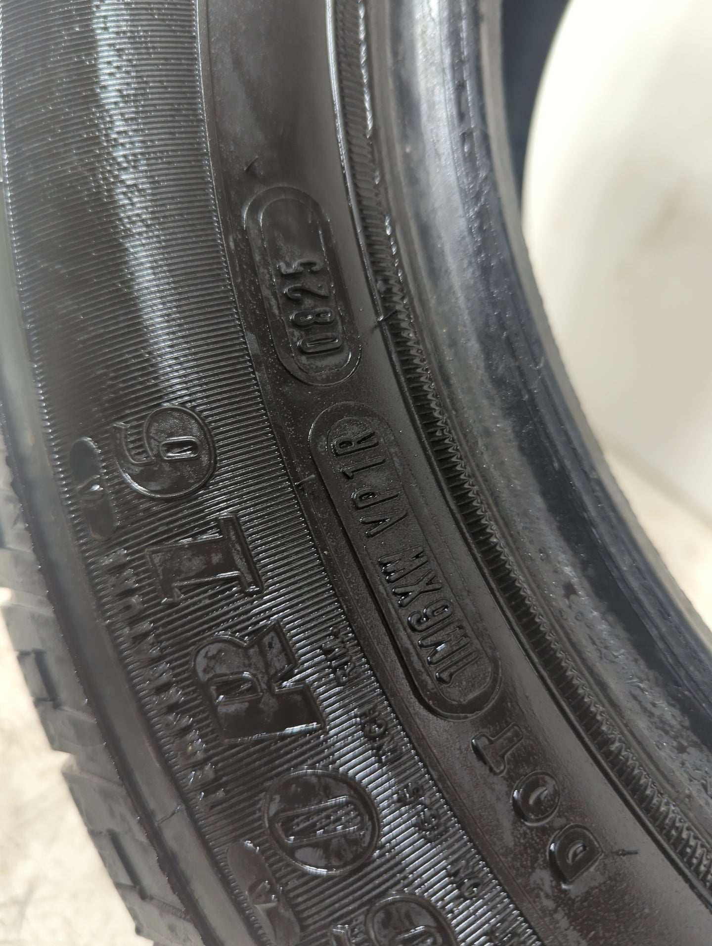 Used Tire 205/60R16 GOODYEAR RELIANT ALL-SEASON 92V - Tread Depth 10/32 - Oemusedautoparts1.com