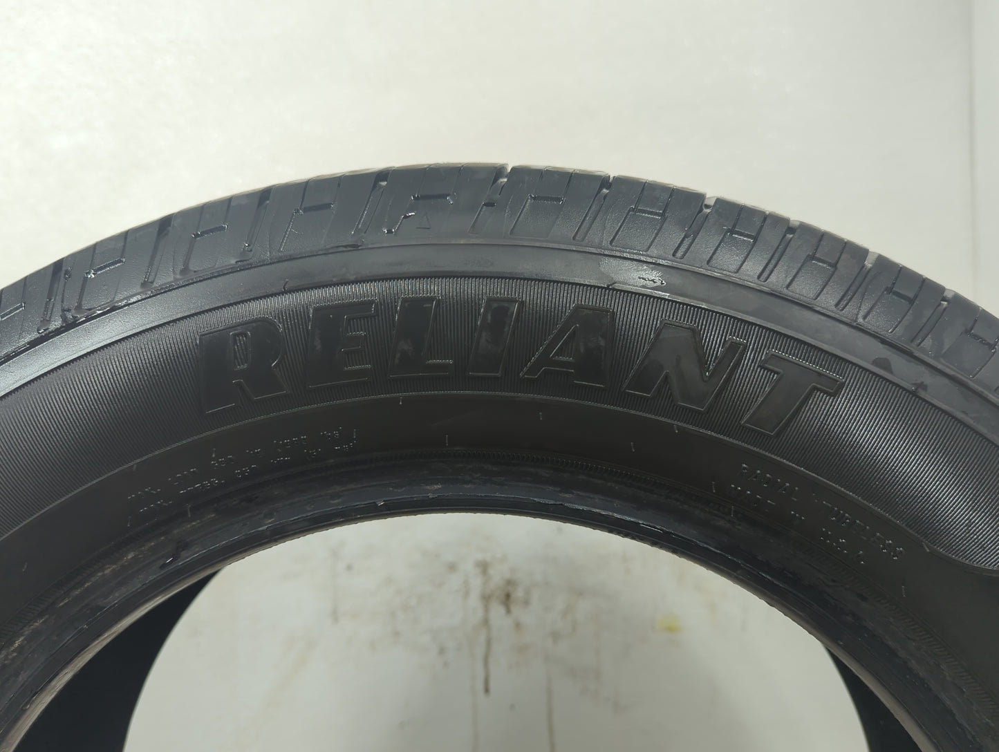 Used Tire - Tread Depth null/32 - Oemusedautoparts1.com