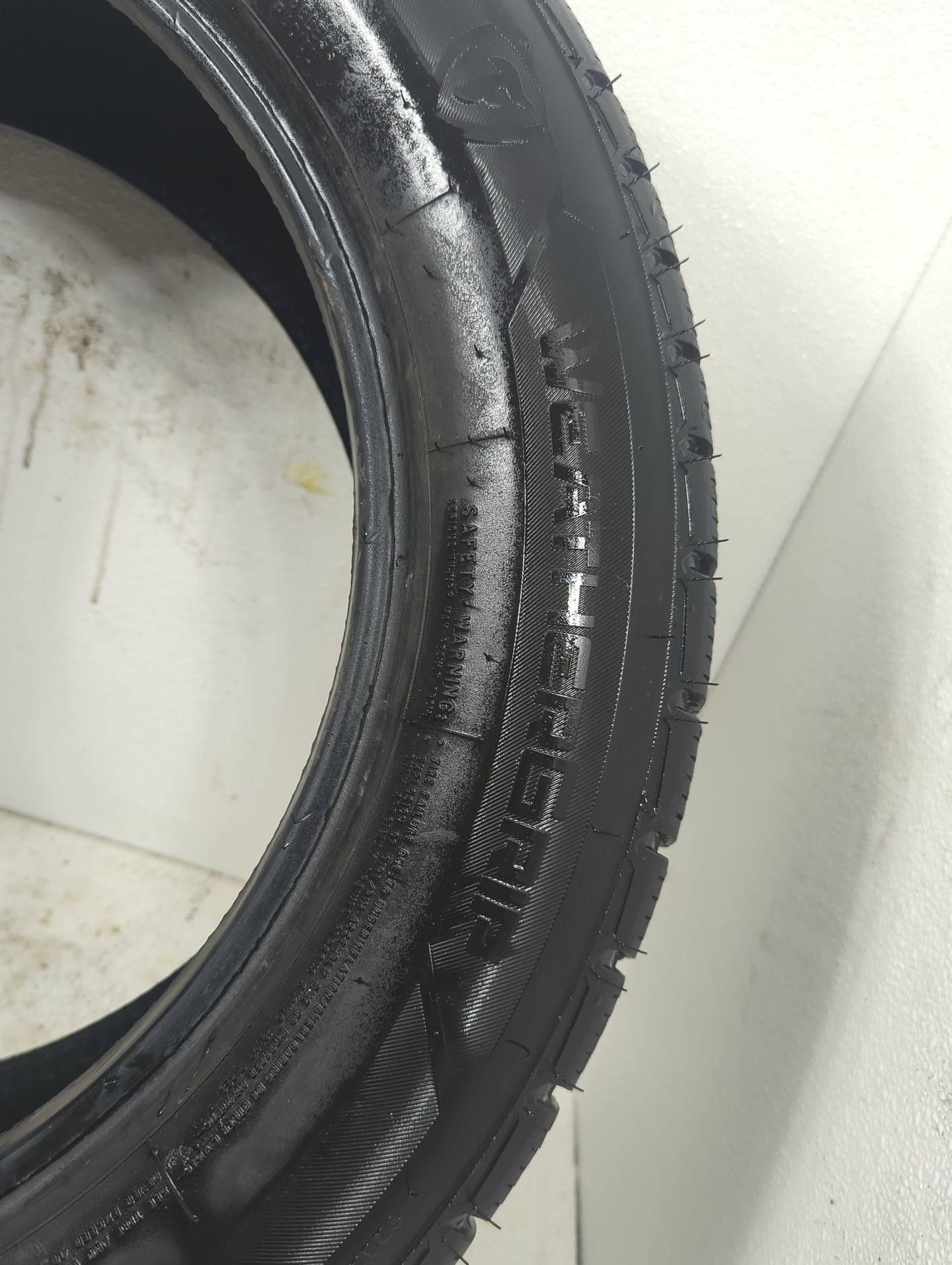Used Tire - Tread Depth null/32 - Oemusedautoparts1.com