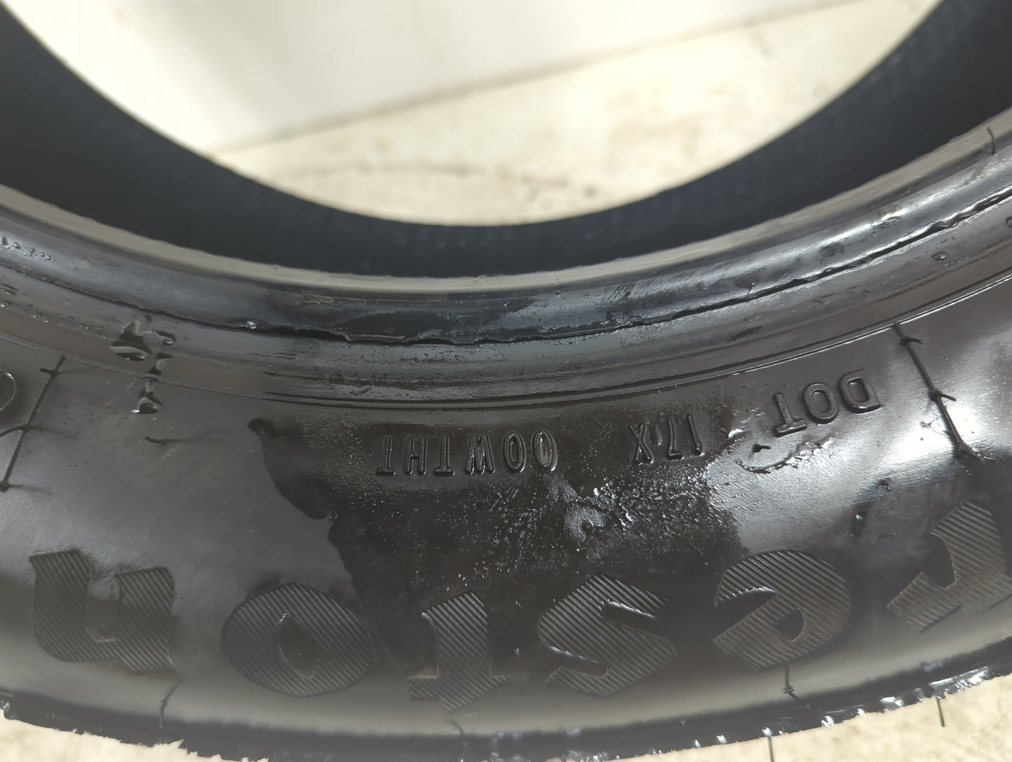 Used Tire 225/55R17 FIRESTONE WEATHERGRIP 97V - Tread Depth 9/32 - Oemusedautoparts1.com