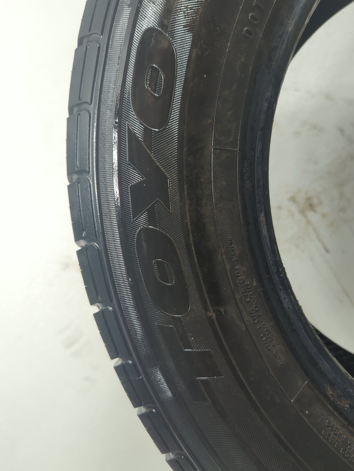 Used Tire 235/60R16 TOYO EXTENSA A/S 99T - Tread Depth 8/32 - Oemusedautoparts1.com
