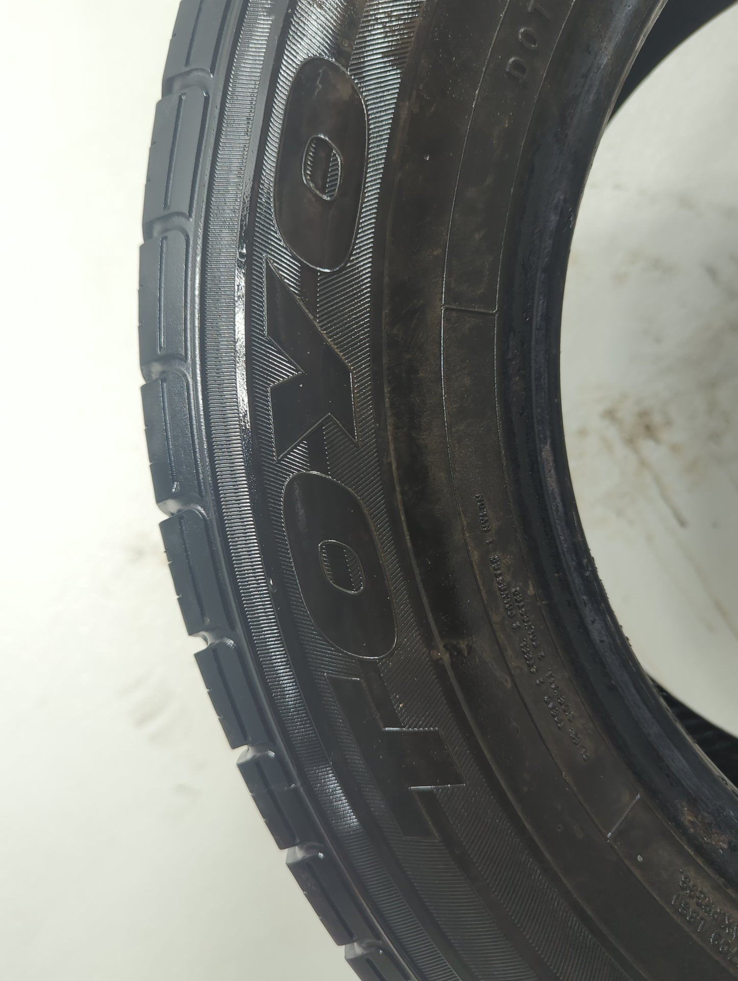 Used Tire 235/60R16 TOYO EXTENSA A/S 99T - Tread Depth 8/32 - Oemusedautoparts1.com