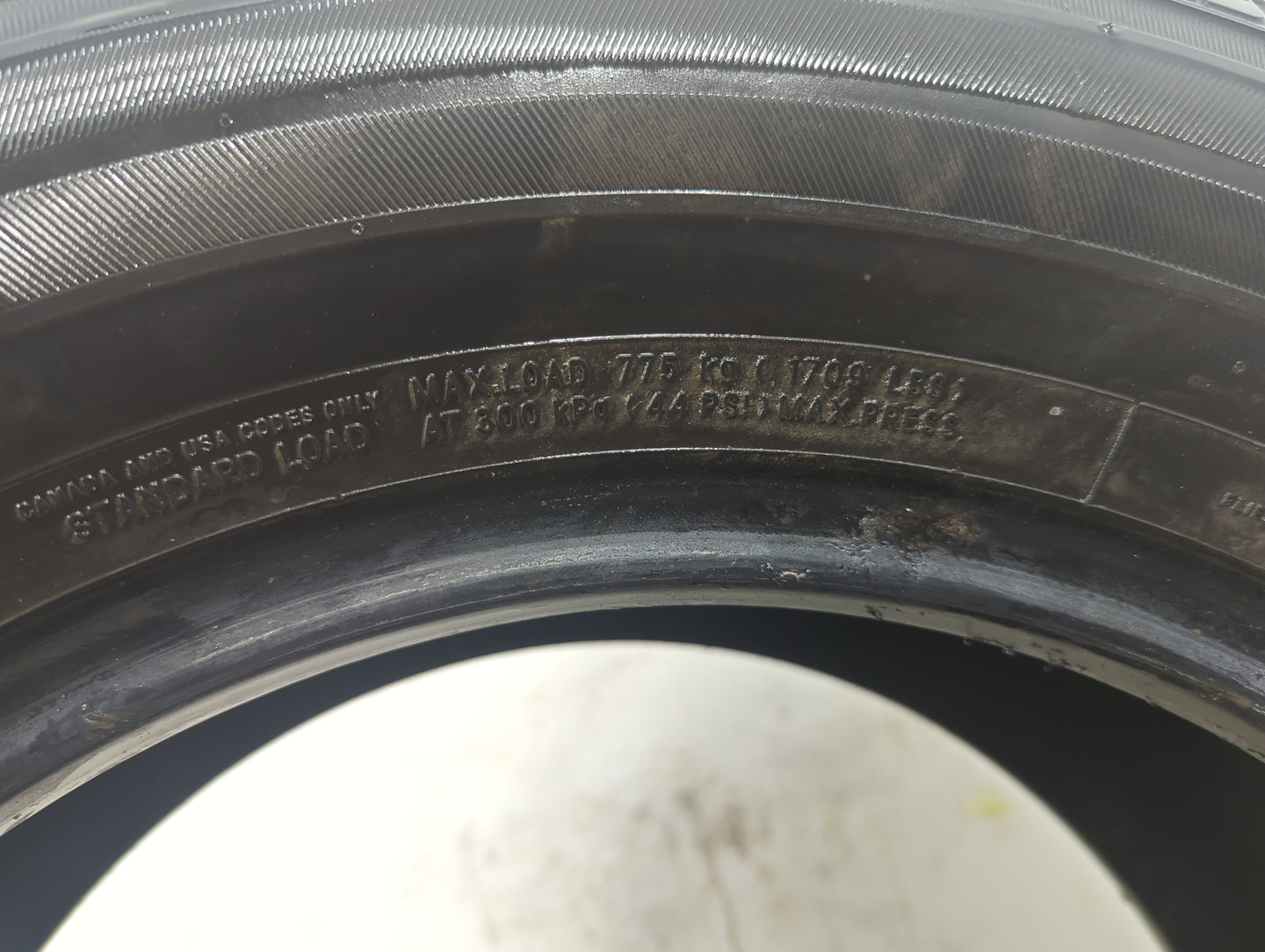 Used Tire 235/60R16 TOYO EXTENSA A/S 99T - Tread Depth 8/32 - Oemusedautoparts1.com