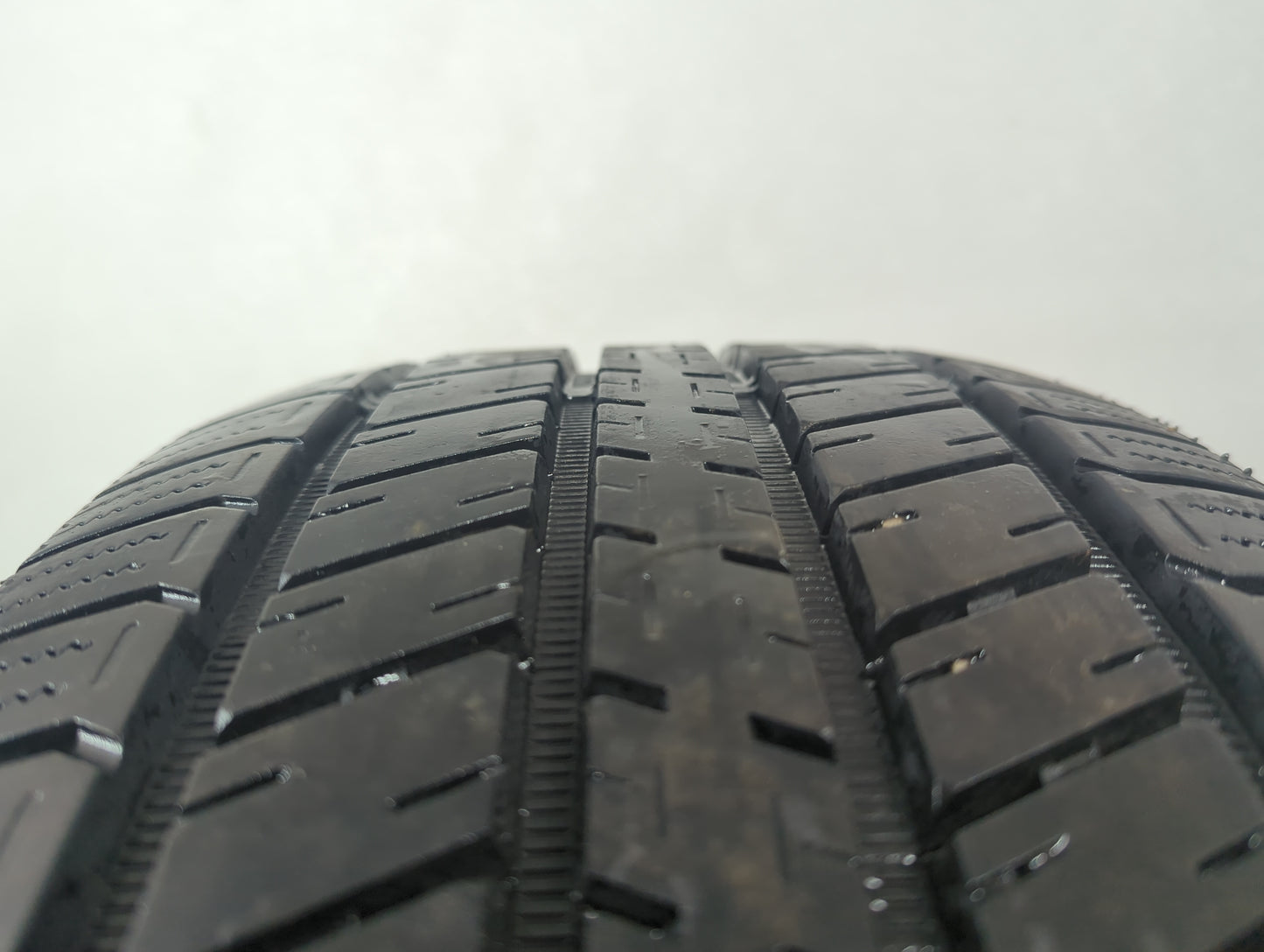 Used Tire 265/65R17 SUPERMAX HT-1 112T - Tread Depth 10/32 - Oemusedautoparts1.com