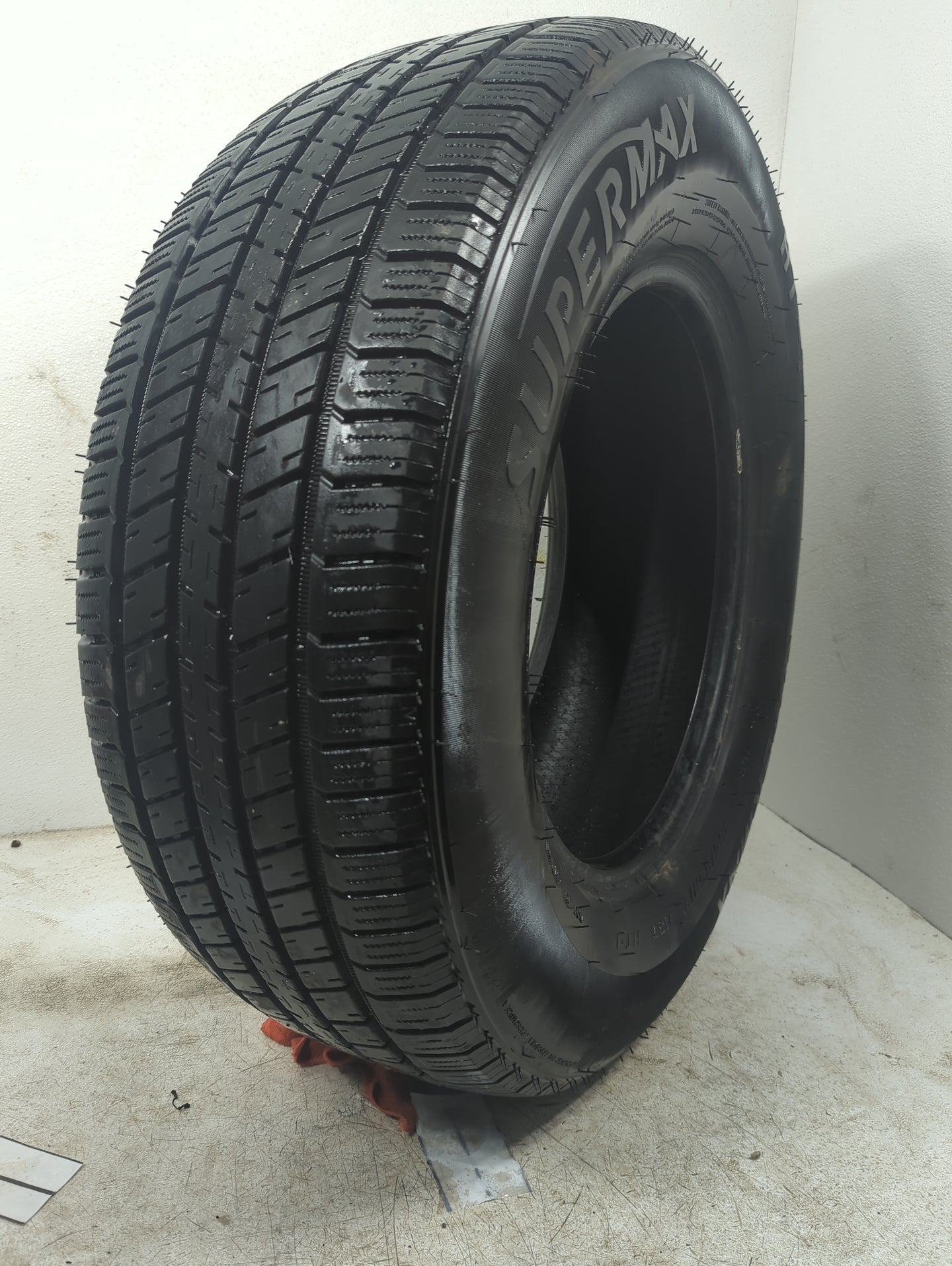 Used Tire 265/65R17 SUPERMAX HT-1 - Tread Depth 9/32 - Oemusedautoparts1.com