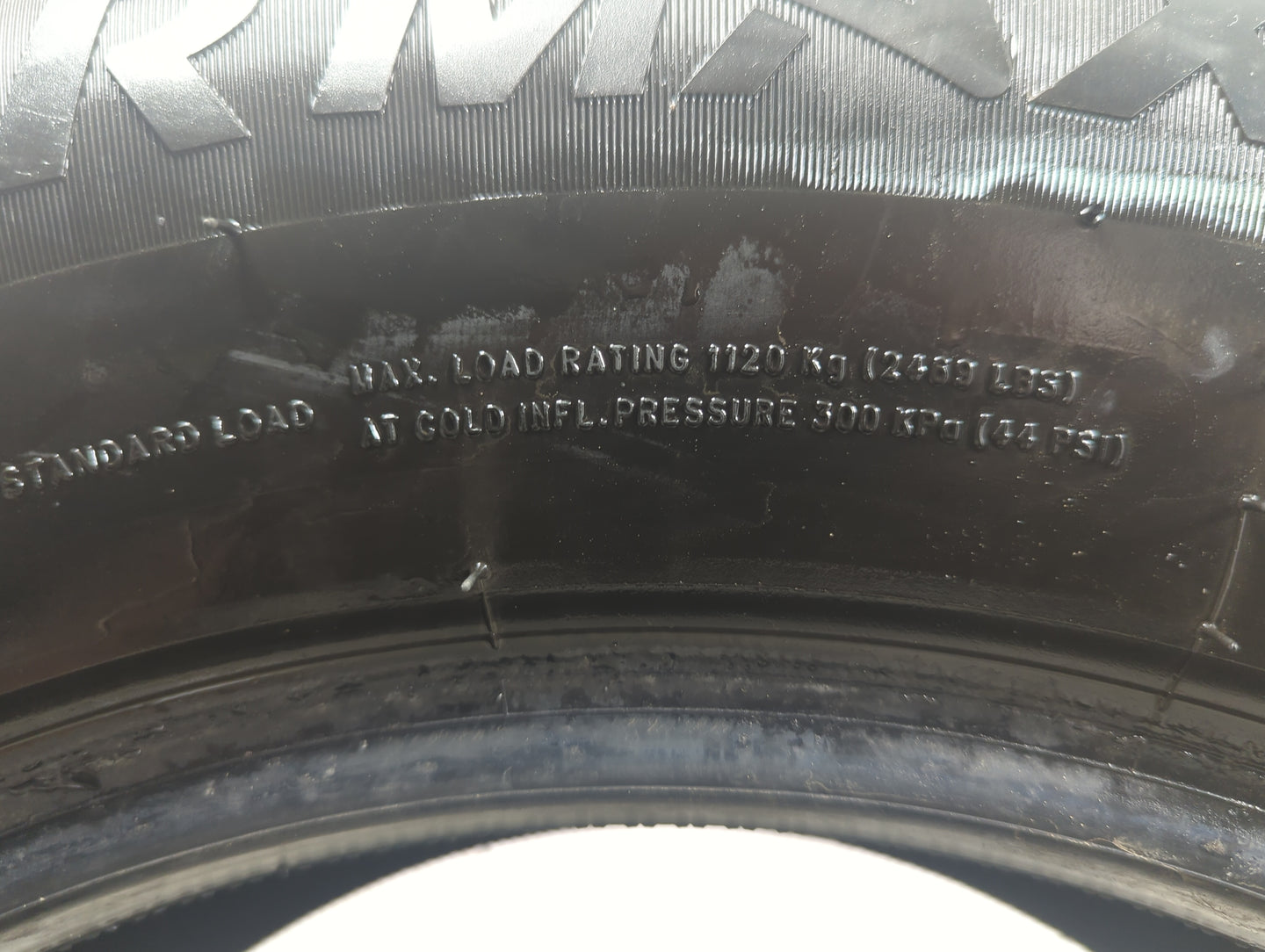 Used Tire 265/65R17 SUPERMAX HT-1 - Tread Depth 9/32 - Oemusedautoparts1.com
