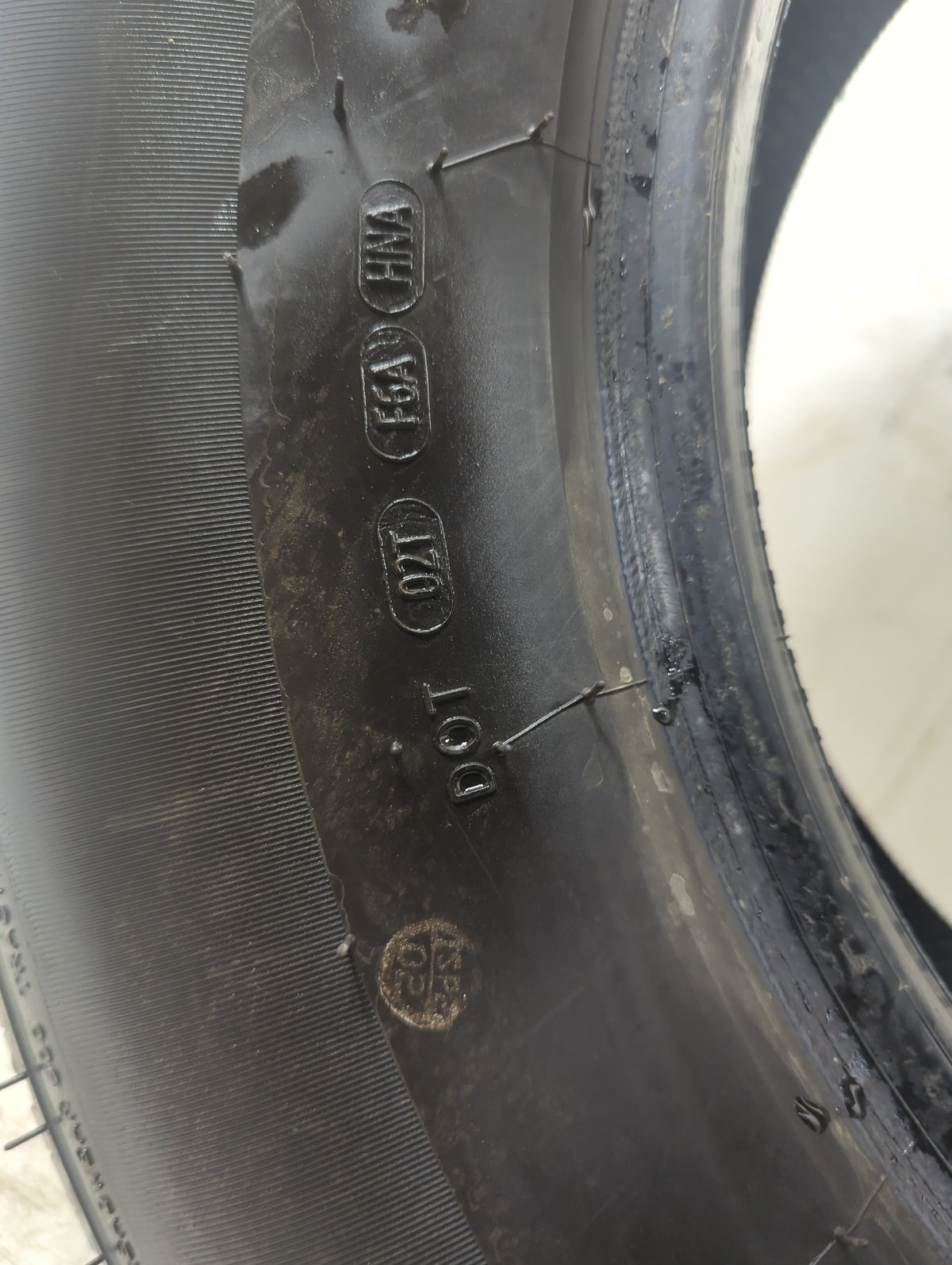Used Tire 265/65R17 SUPERMAX HT-1 - Tread Depth 9/32 - Oemusedautoparts1.com