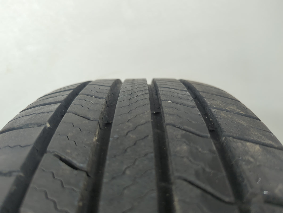 Used Tire 225/65R17 MICHELIN DEFENDER 2 102H - Tread Depth 10/32 - Oemusedautoparts1.com
