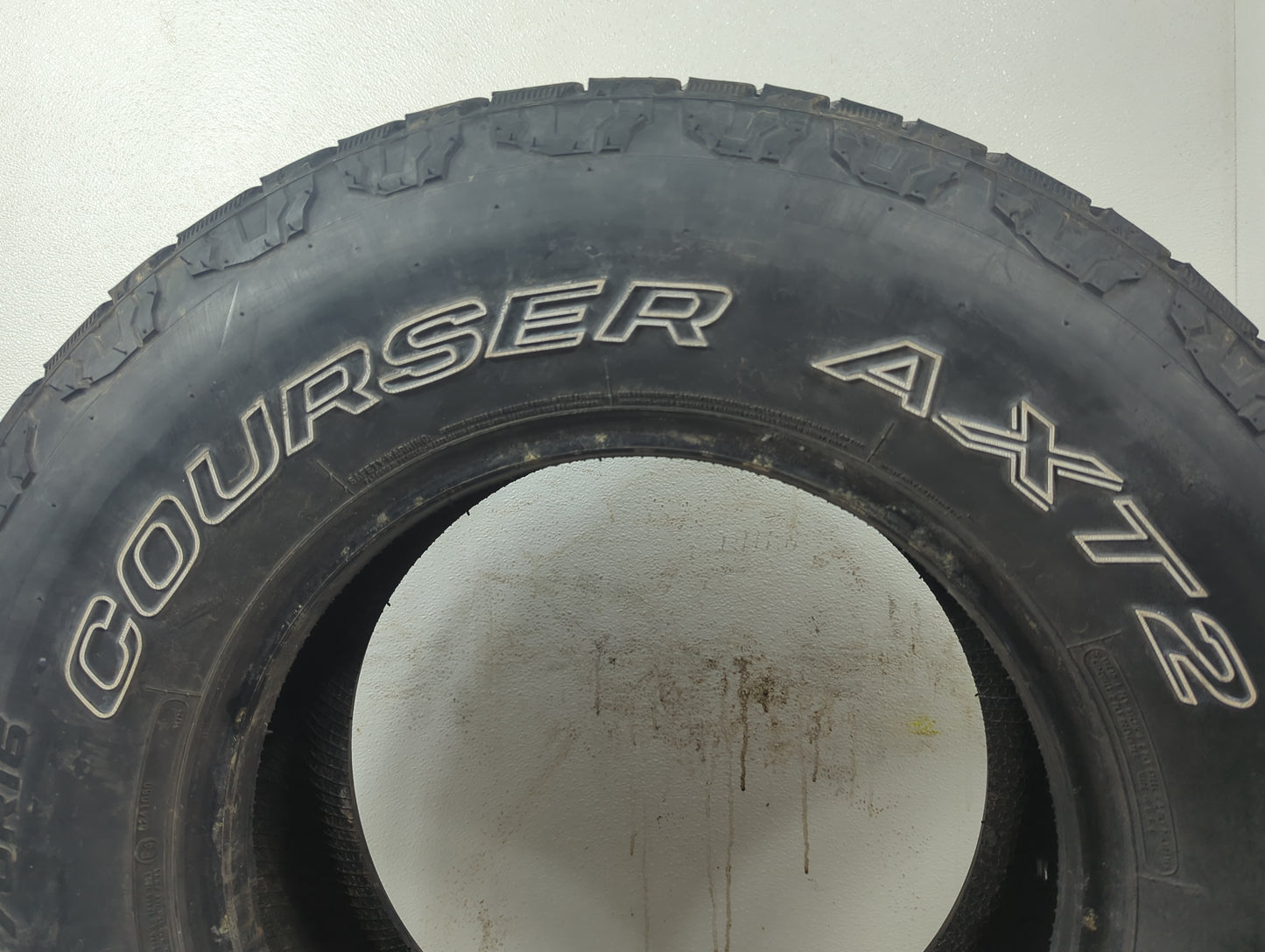 Used Tire 265/70R16 MASTERCRAFT COURSER AXT2 112T - Tread Depth 10/32 - Oemusedautoparts1.com