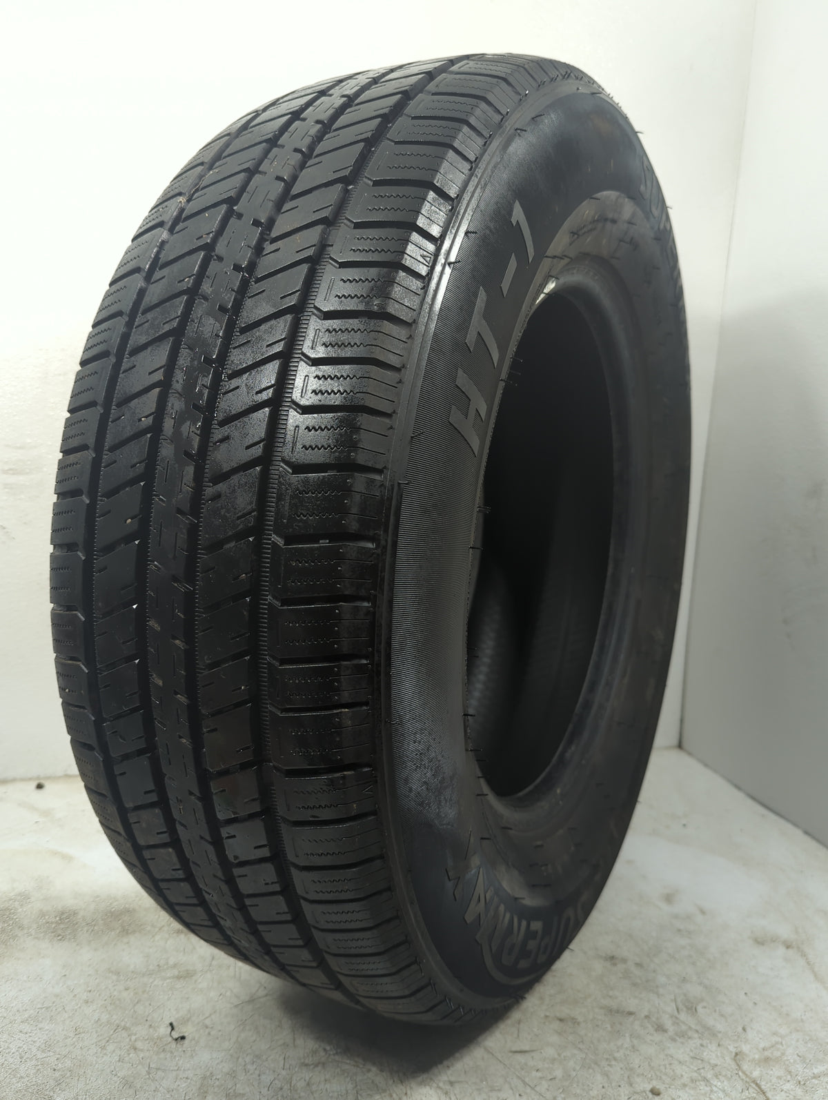 Used Tire 265/65R17 SUPERMAX HT-1 112H - Tread Depth 9/32 - Oemusedautoparts1.com