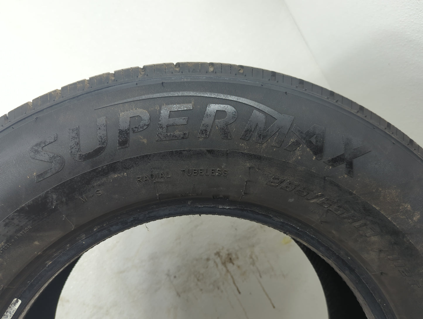 Used Tire 265/65R17 SUPERMAX HT-1 112H - Tread Depth 9/32 - Oemusedautoparts1.com