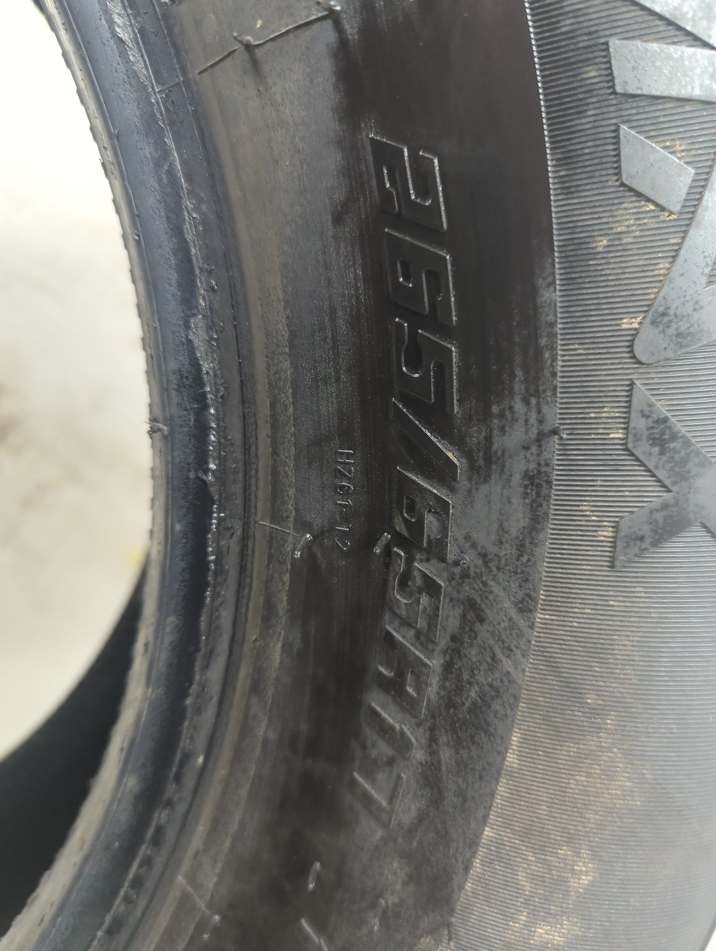 Used Tire 265/65R17 SUPERMAX HT-1 112H - Tread Depth 9/32 - Oemusedautoparts1.com