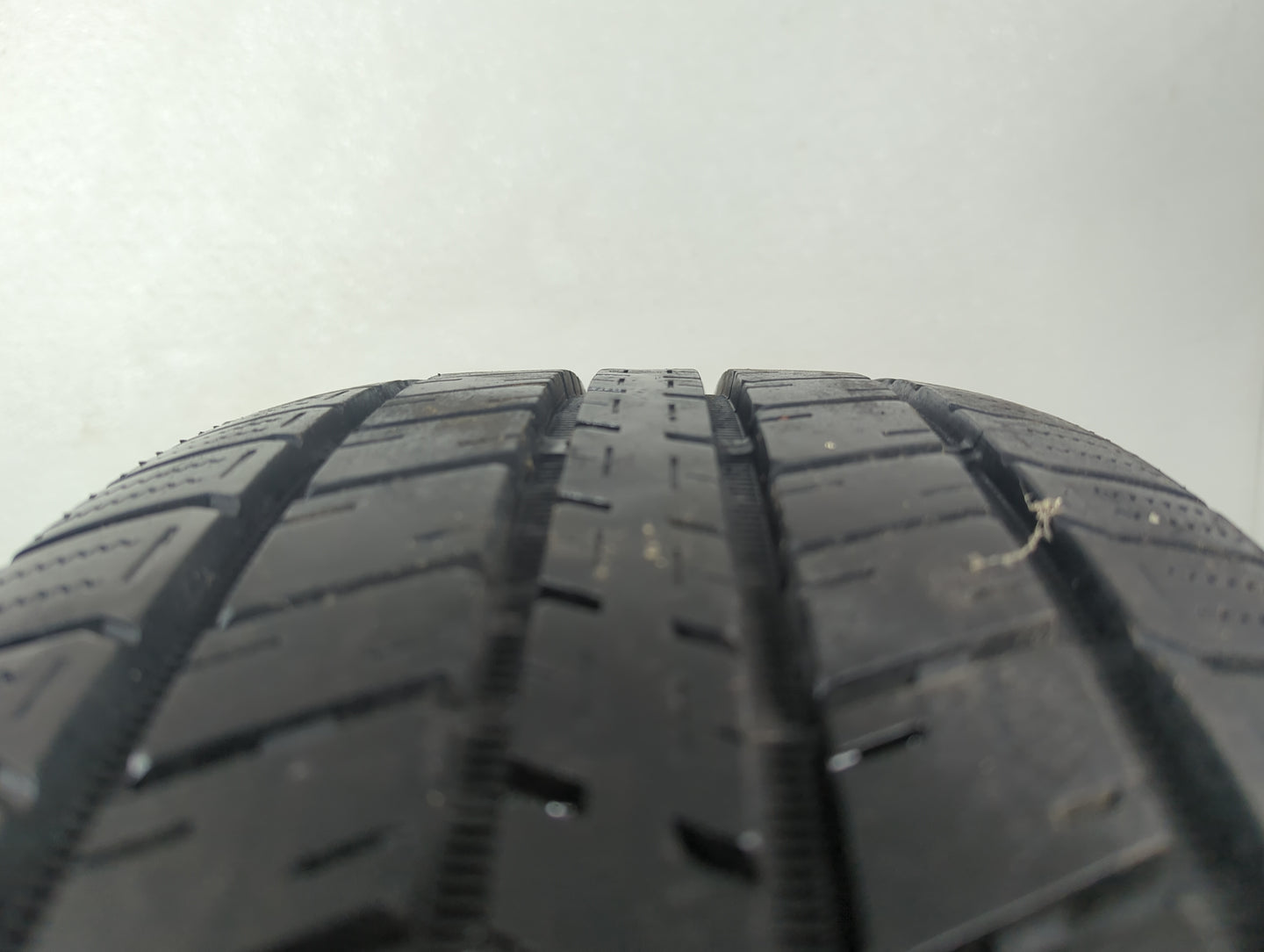 Used Tire 265/65R17 SUPERMAX HT-1 112H - Tread Depth 9/32 - Oemusedautoparts1.com