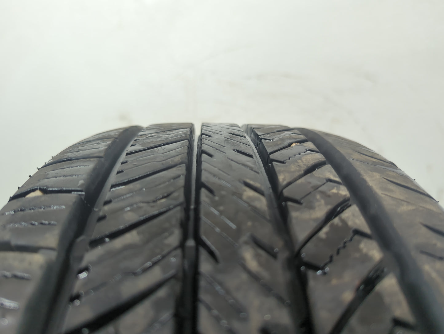 Used Tire 205/55R16 YOKOHAMA YK-GTX 91H - Tread Depth 11/32 - Oemusedautoparts1.com