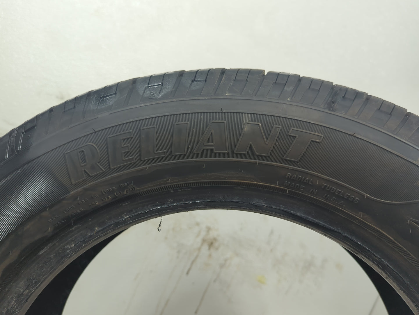 Used Tire 205/60R16 GOODYEAR RELIANT ALL-SEASON 92V - Tread Depth 10/32 - Oemusedautoparts1.com