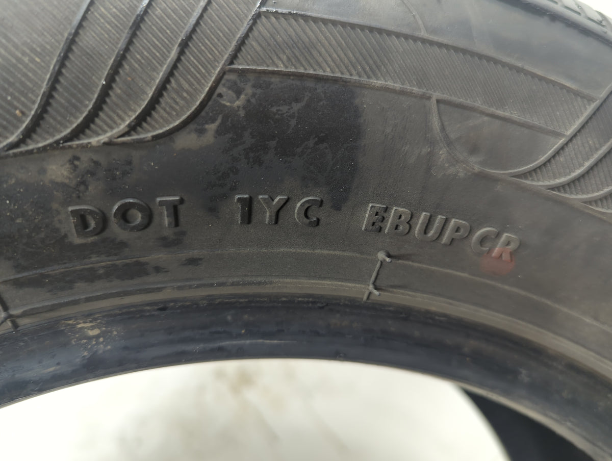 Used Tire 225/60R16 TRAVELSTAR UN33 98H - Tread Depth 9/32 - Oemusedautoparts1.com