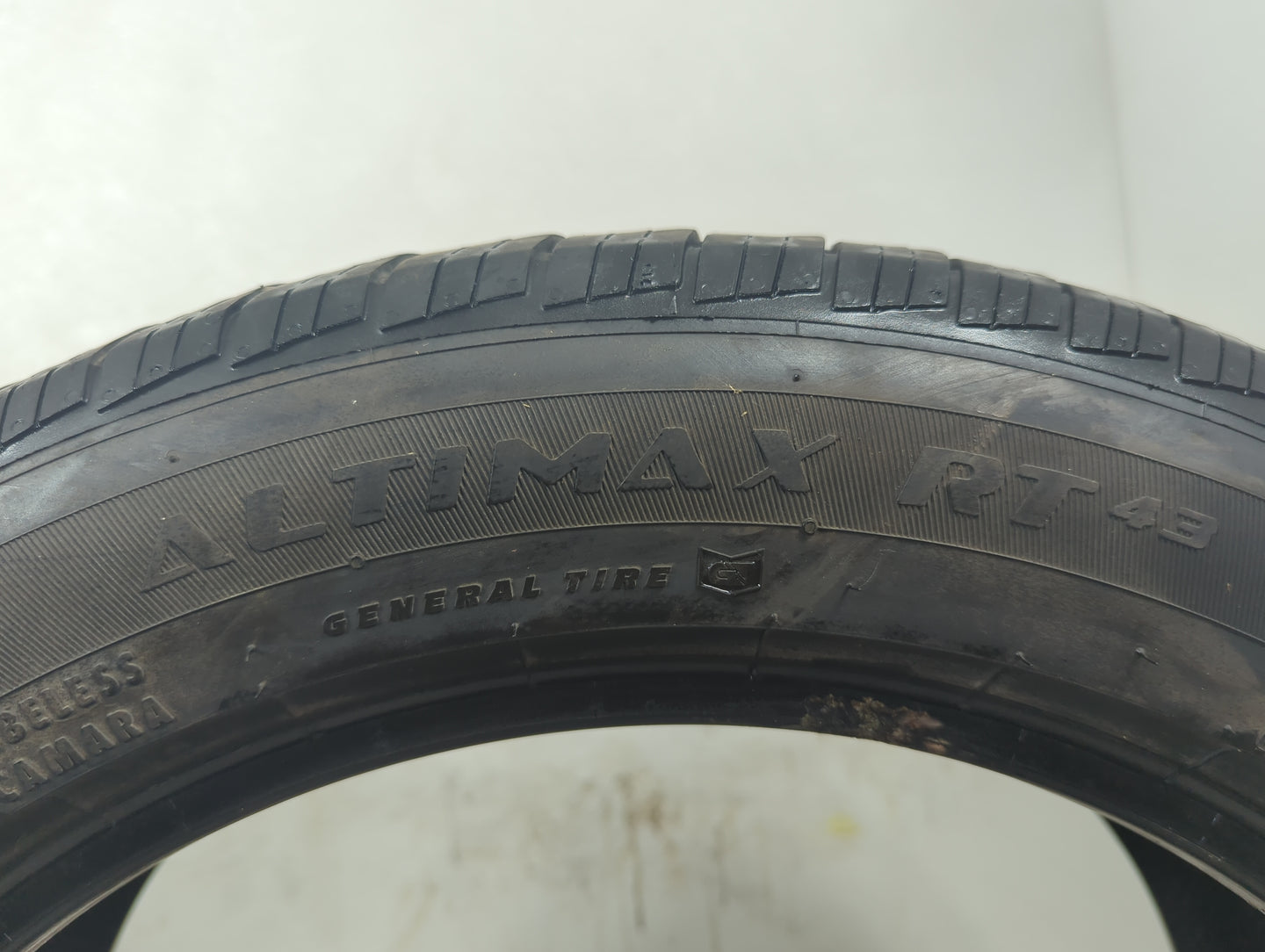 Used Tire 235/50R18 GENERAL ALTIMAX RT43 97V - Tread Depth 9/32 - Oemusedautoparts1.com
