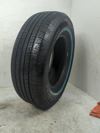 compare product Used Tire 215/70R14 NEXEN NPRIZ AH5 96T - Tread Depth 10/32
