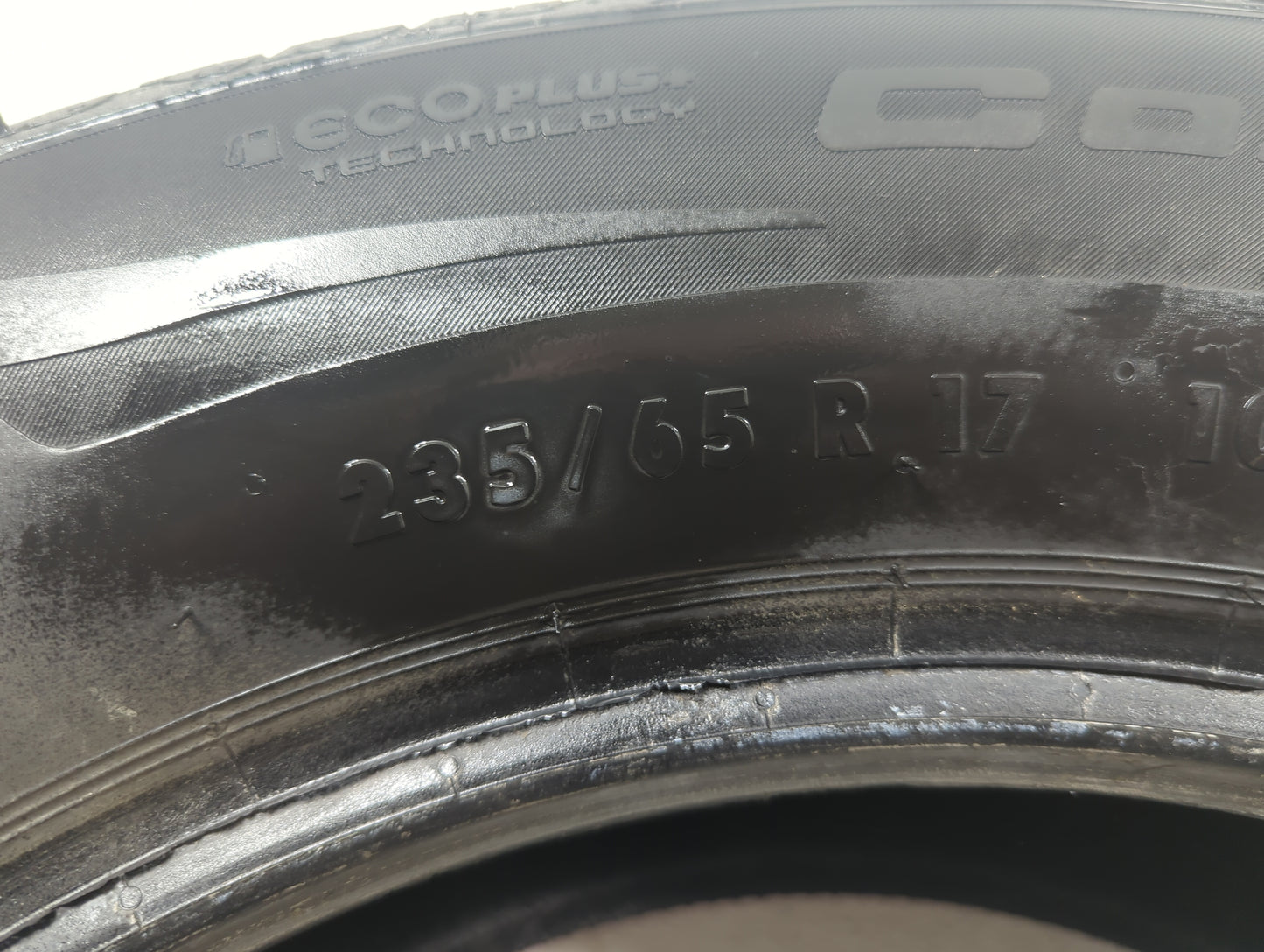 Used Tire 235/65R17 CONTINENTAL CONTROLCONTACT TOUR A/S PLUS 104H - 10/32 - Oemusedautoparts1.com