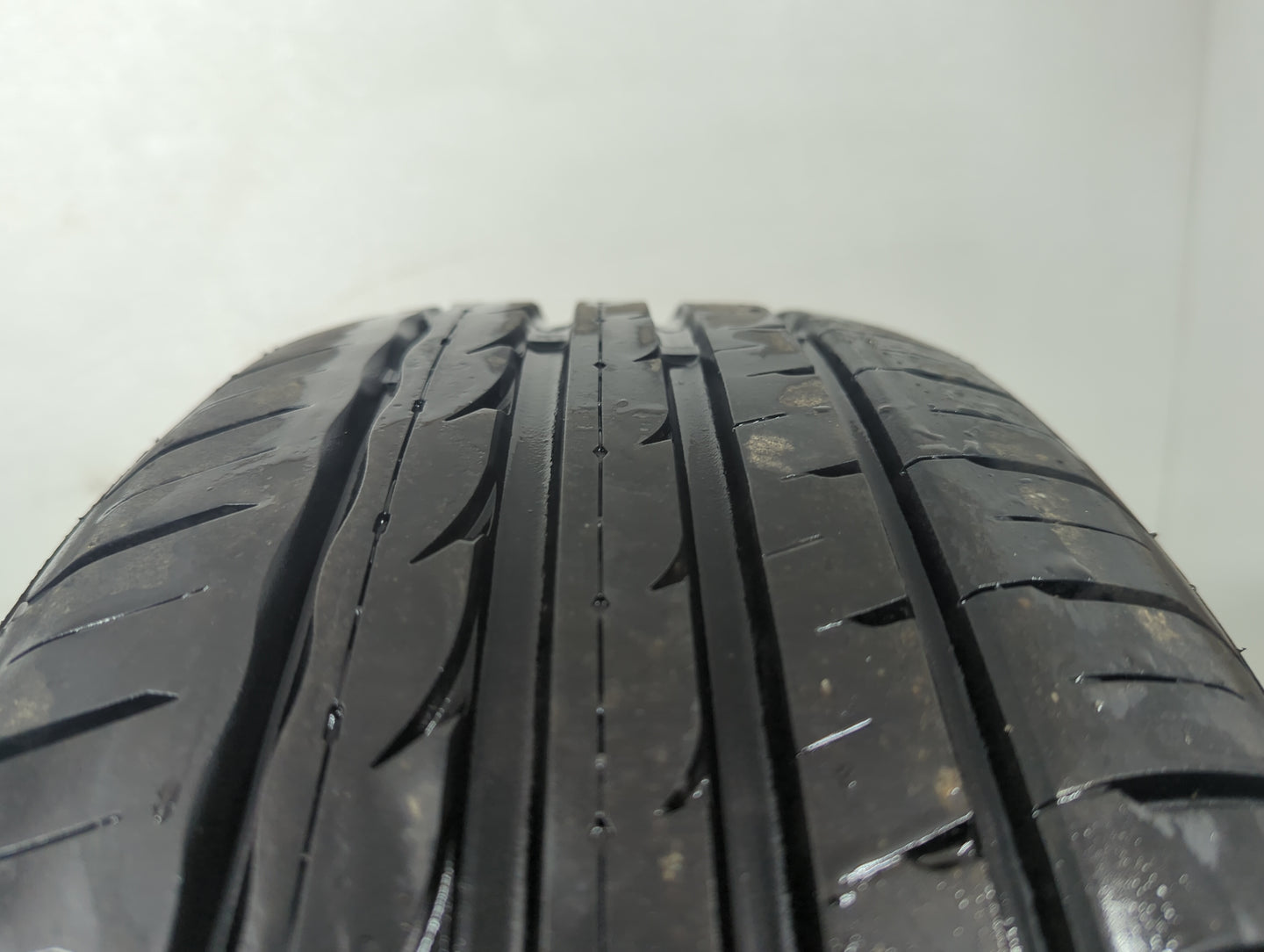 Used Tire 215/55R17 SAILUN ATREZZO SVA1 98W - Tread Depth 9/32 - Oemusedautoparts1.com