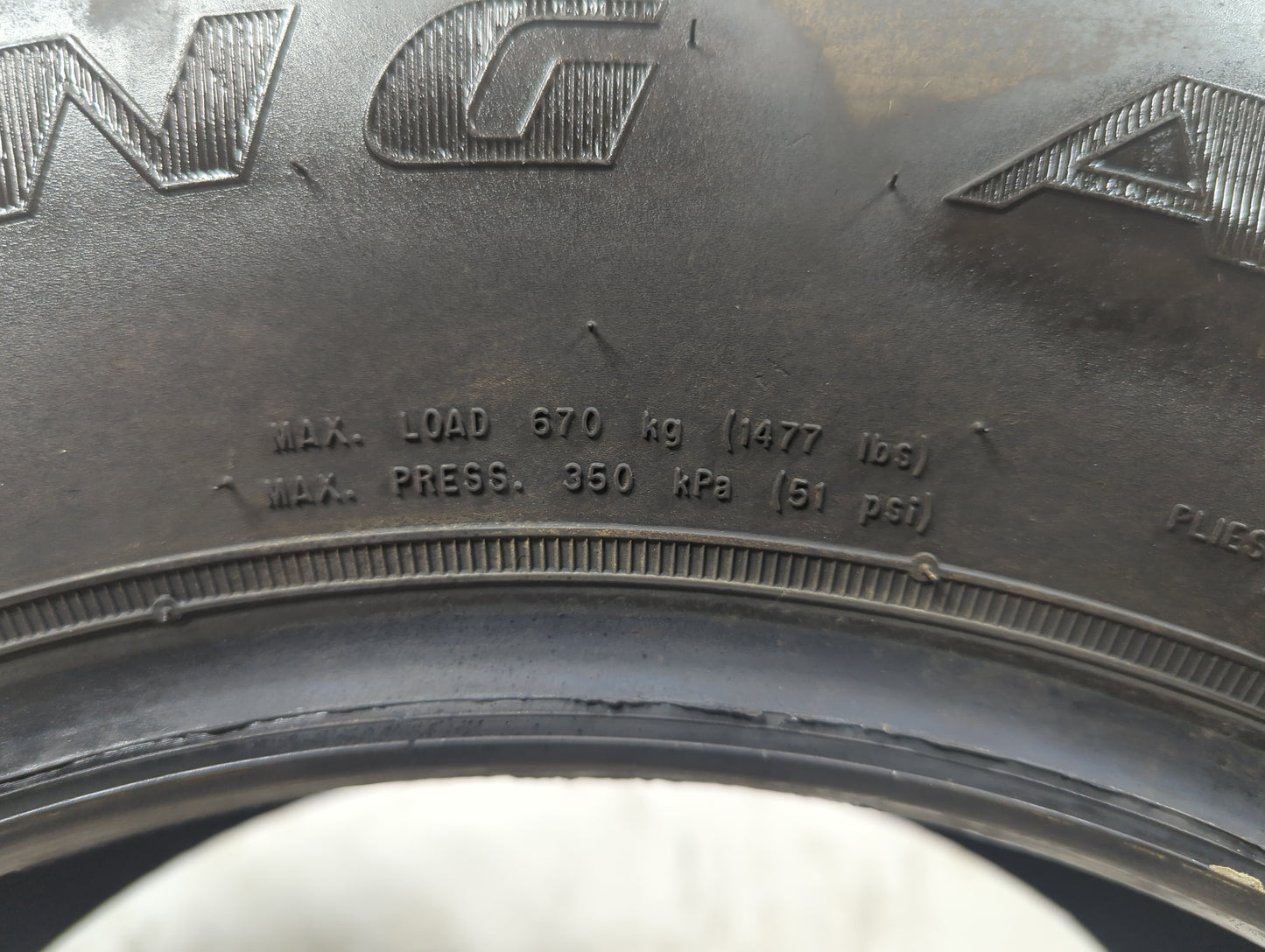 Used Tire 205/65R15 DOUGLAS TOURING A/S 94H - Tread Depth 9/32 - Oemusedautoparts1.com