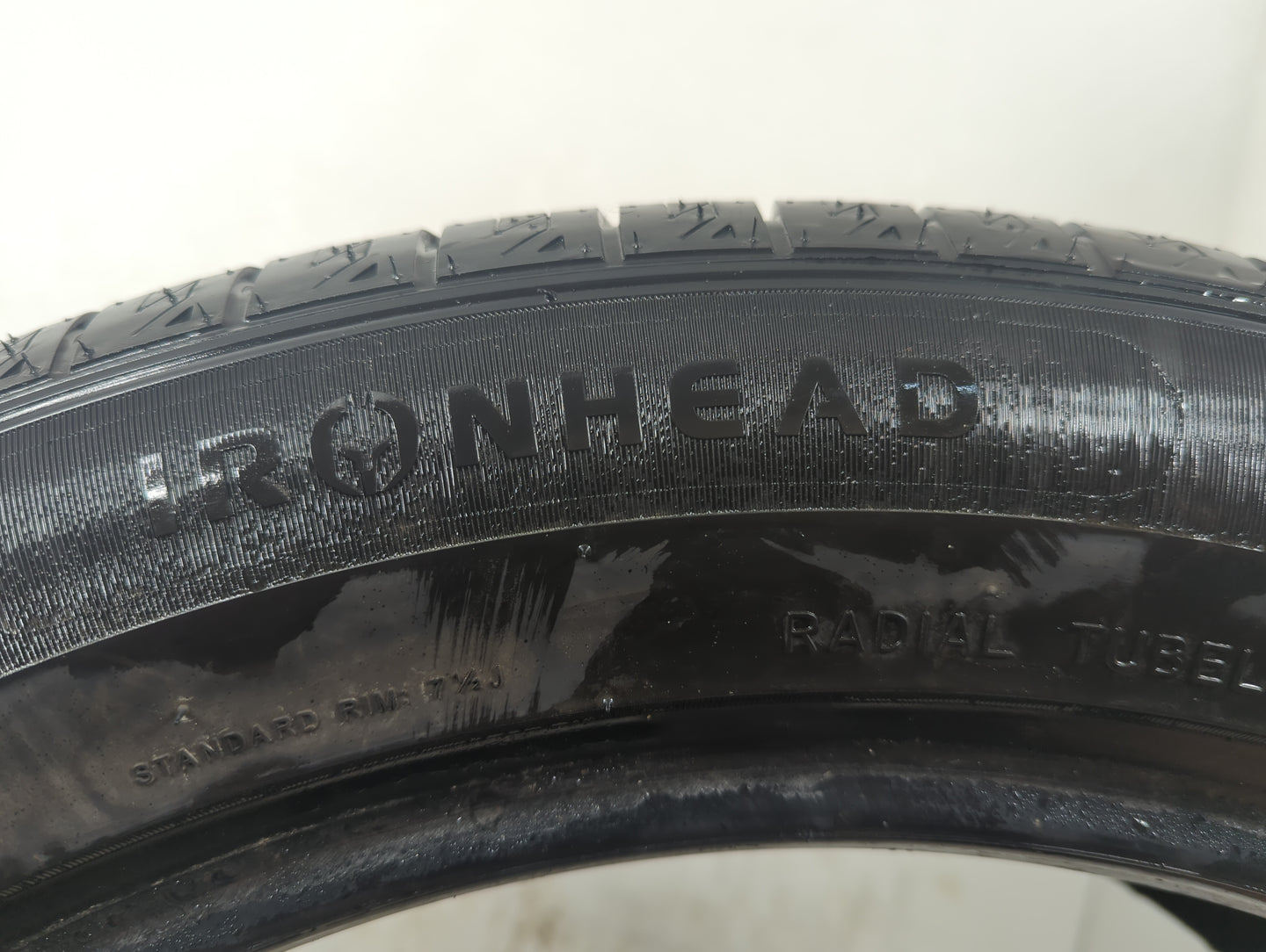 Used Tire - Tread Depth null/32 - Oemusedautoparts1.com