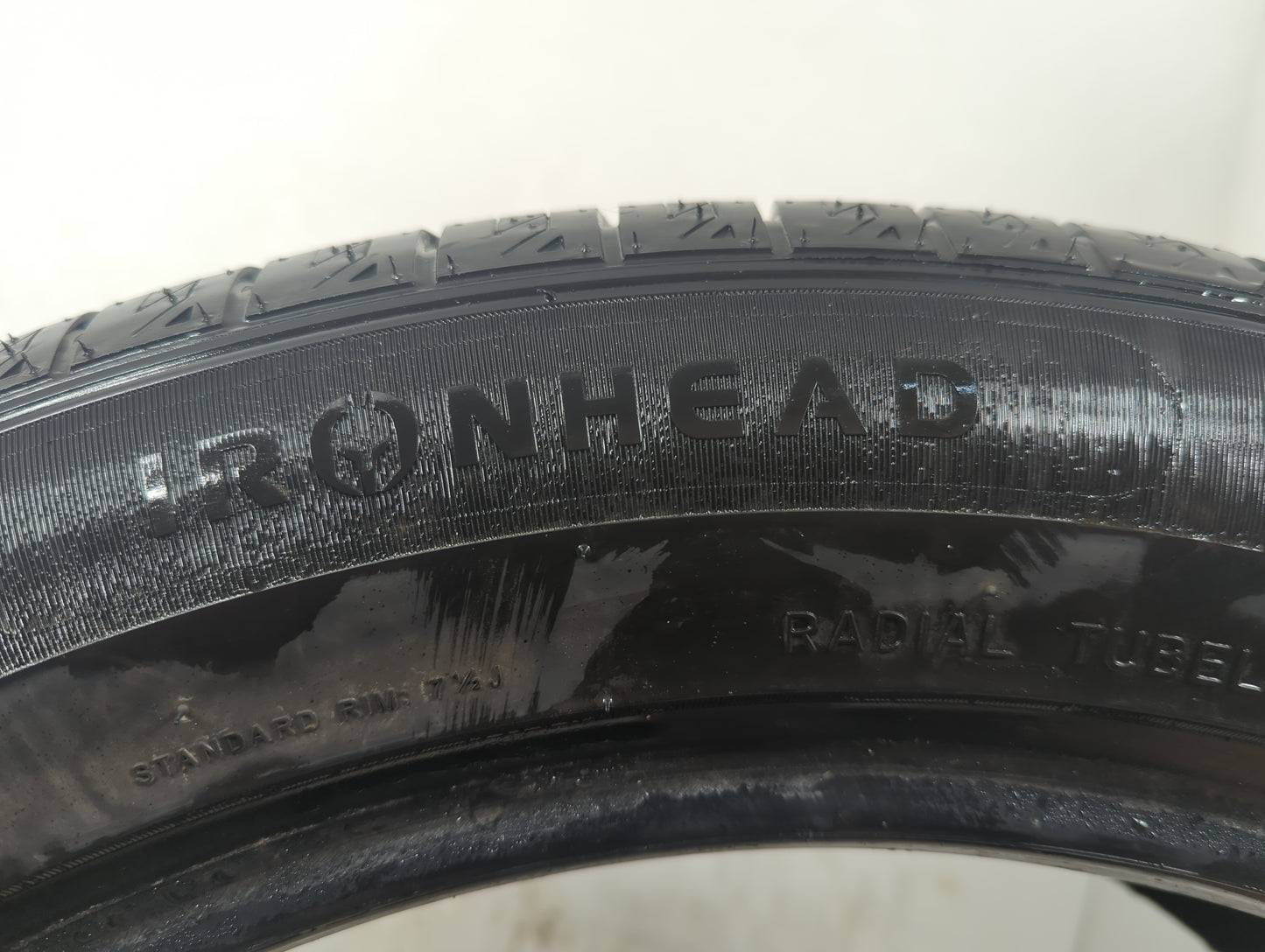 Used Tire - Tread Depth null/32 - Oemusedautoparts1.com