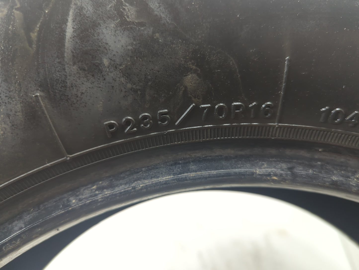 Used Tire 235/70R16 GOODYEAR EAGLE RS-A 104T - Tread Depth 10/32 - Oemusedautoparts1.com