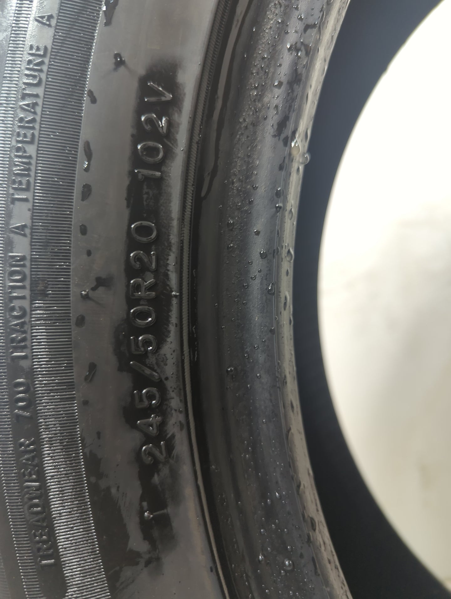 Used Tire 245/50R20 IRONHEAD REFLEX SUV 102V - Tread Depth 9/32 - Oemusedautoparts1.com