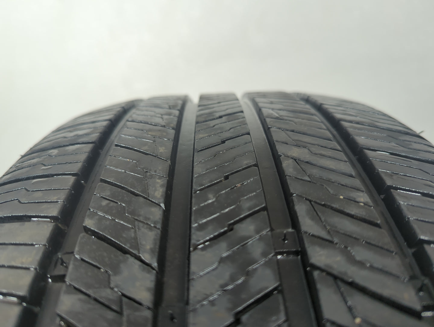 Used Tire 245/50R20 IRONHEAD REFLEX SUV 102V - Tread Depth 9/32 - Oemusedautoparts1.com