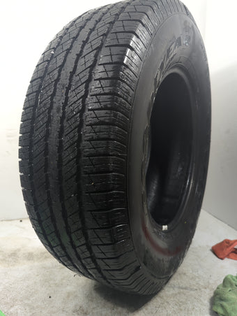 compare product Used Tire 265/70R17 GOODYEAR WRANGLER HP 113S - Tread Depth 10/32