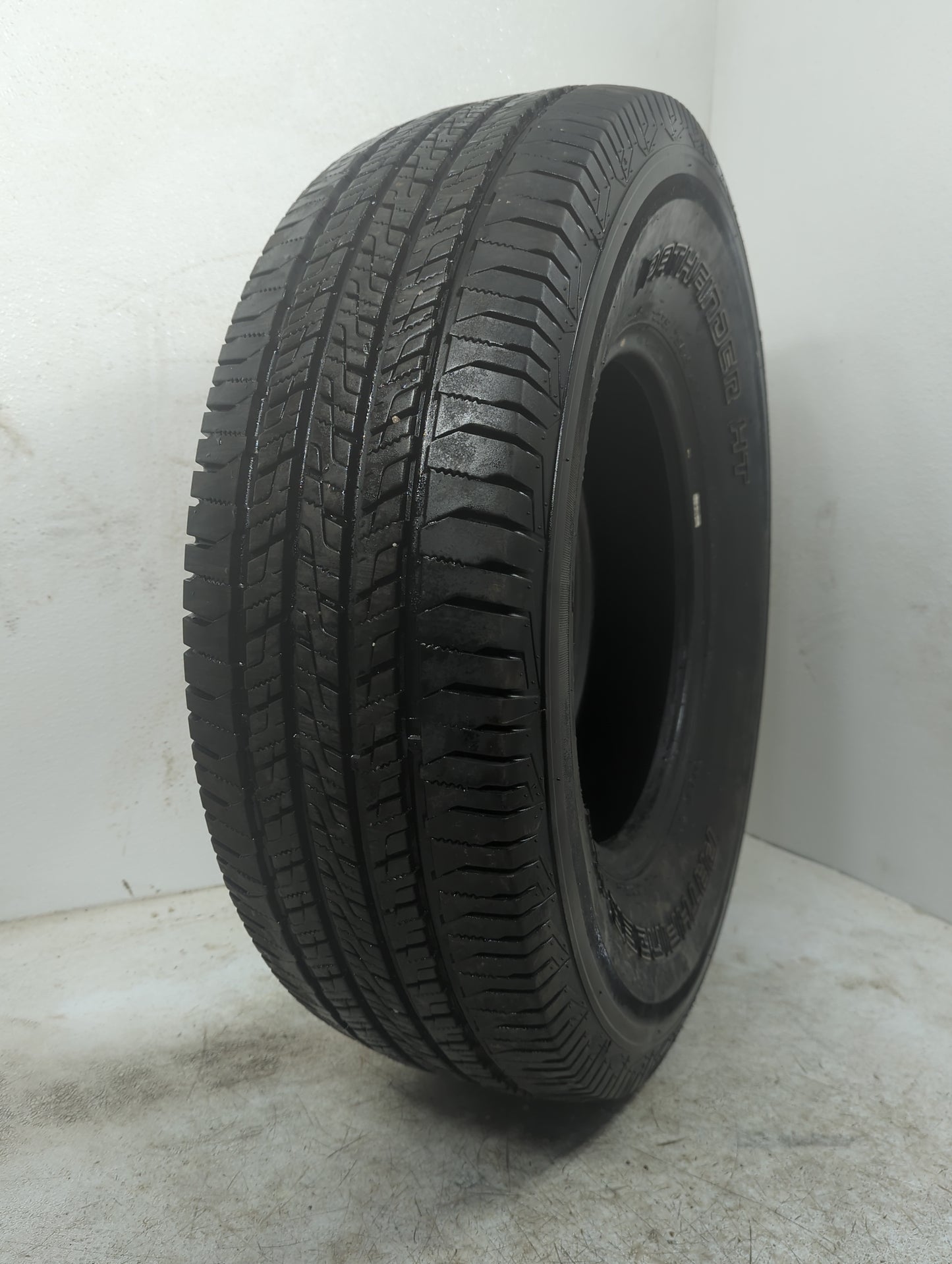 Used Tire 235/75R15 PATHFINDER PATHFINDER HT 109T - Tread Depth 10/32 - Oemusedautoparts1.com