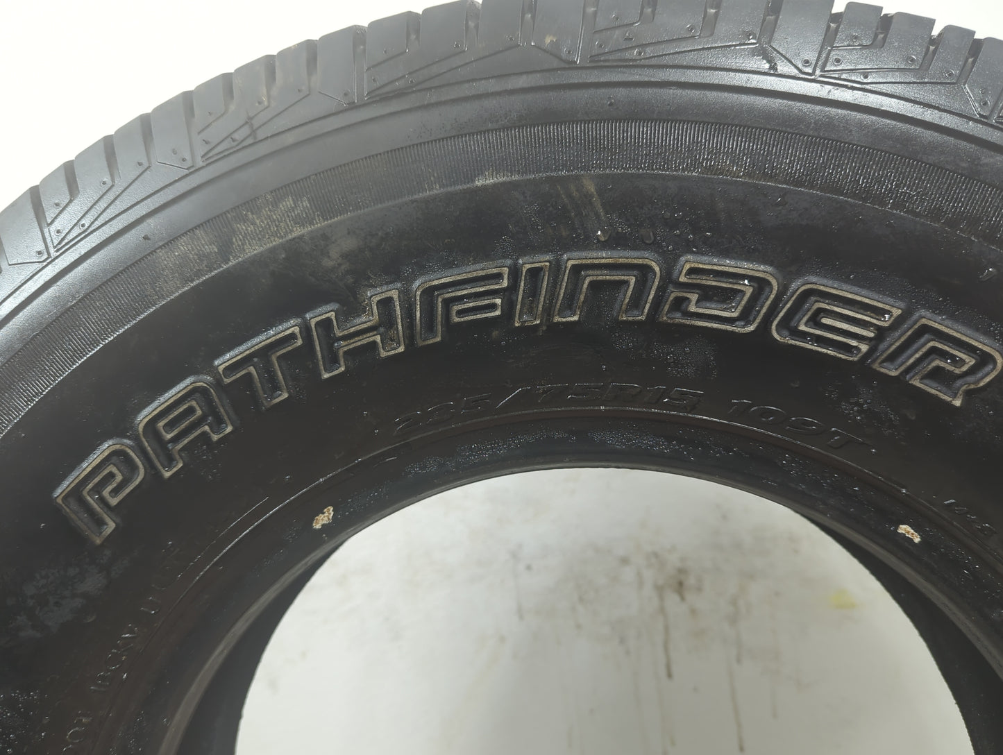 Used Tire 235/75R15 PATHFINDER PATHFINDER HT 109T - Tread Depth 10/32 - Oemusedautoparts1.com