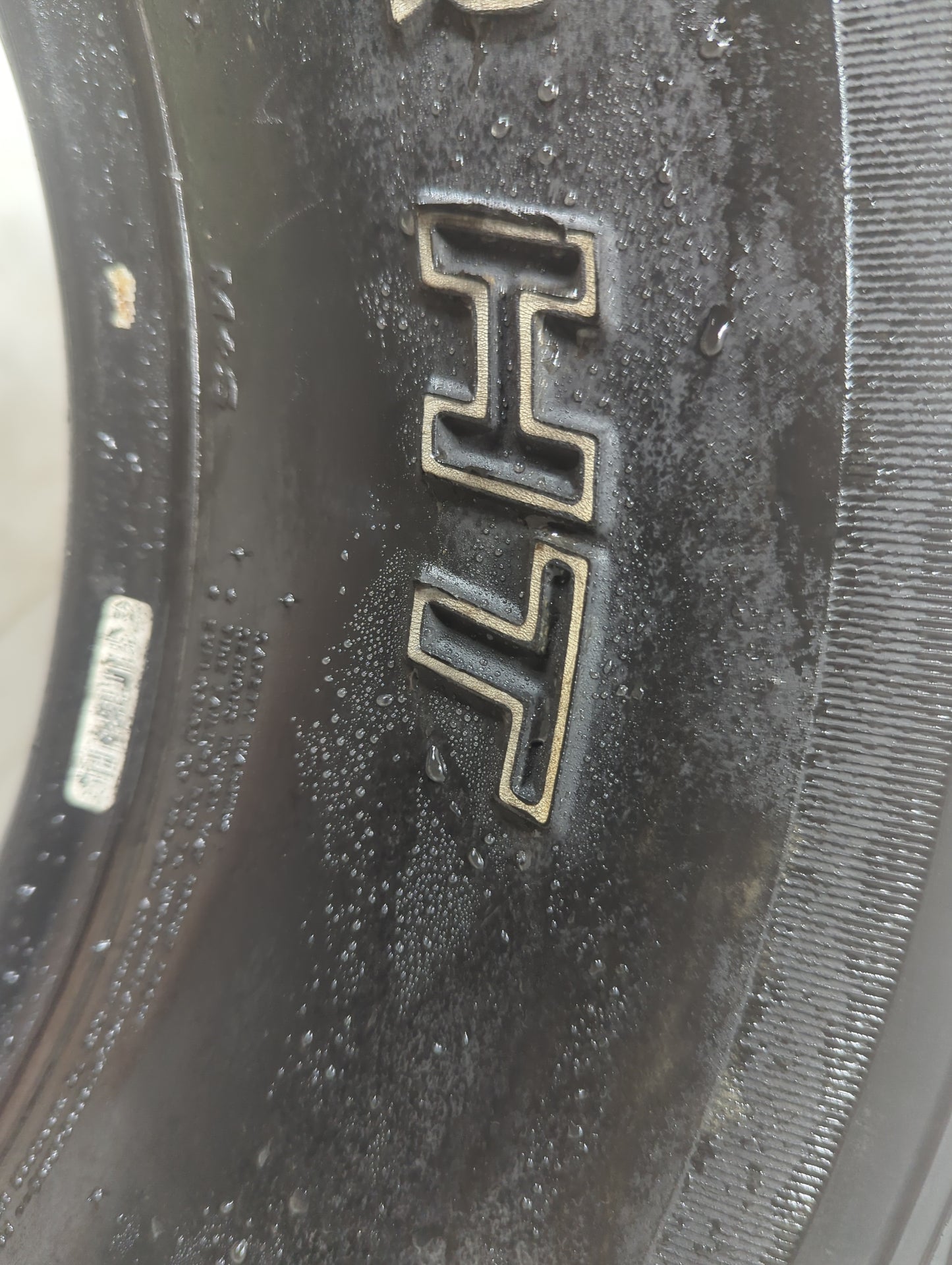 Used Tire 235/75R15 PATHFINDER PATHFINDER HT 109T - Tread Depth 10/32 - Oemusedautoparts1.com
